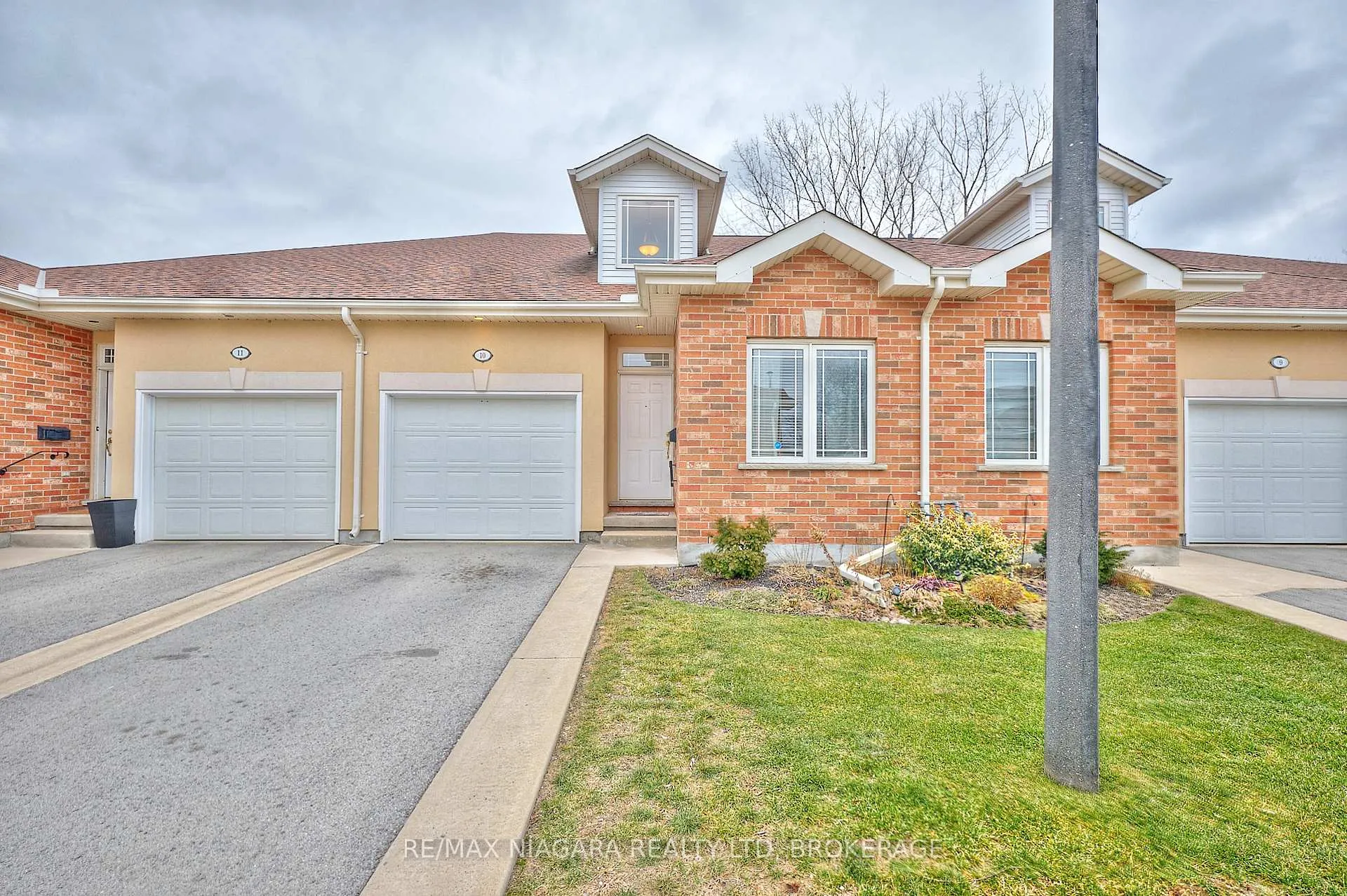 Photo 5 of Unit 10, 4300 Kalar Road, Niagara Falls, Ascot — HOMEH