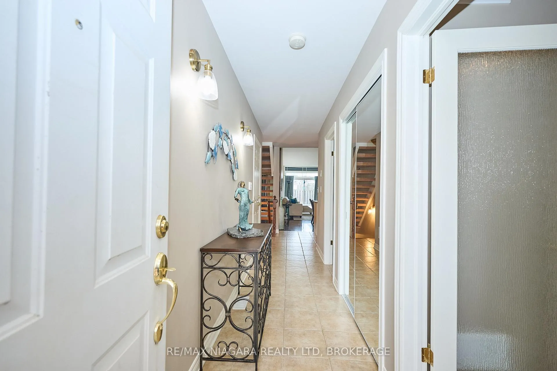 Photo 7 of Unit 10, 4300 Kalar Road, Niagara Falls, Ascot — HOMEH