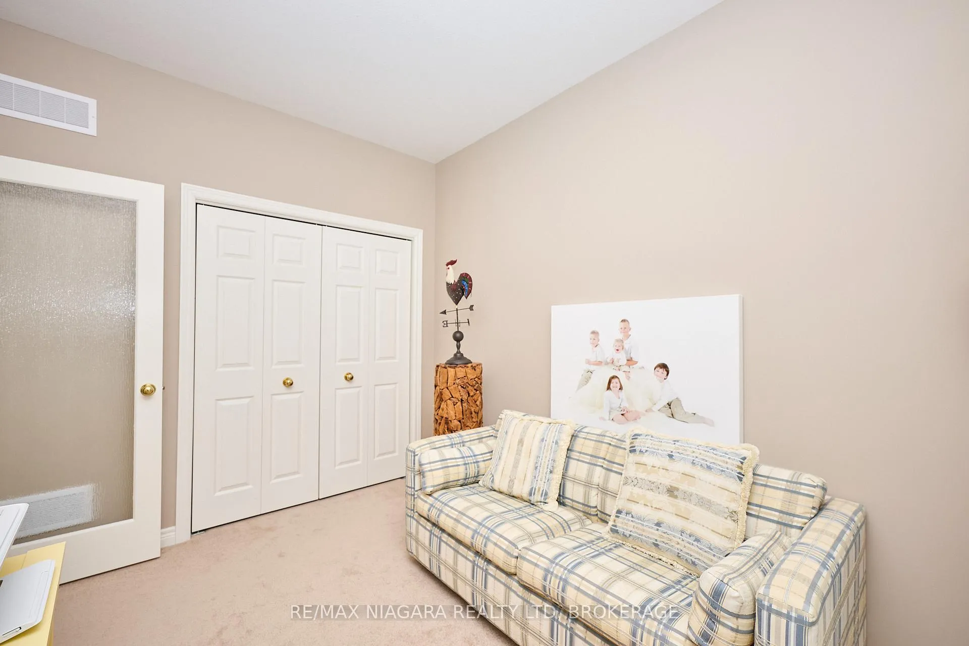 Photo 10 of Unit 10, 4300 Kalar Road, Niagara Falls, Ascot — HOMEH