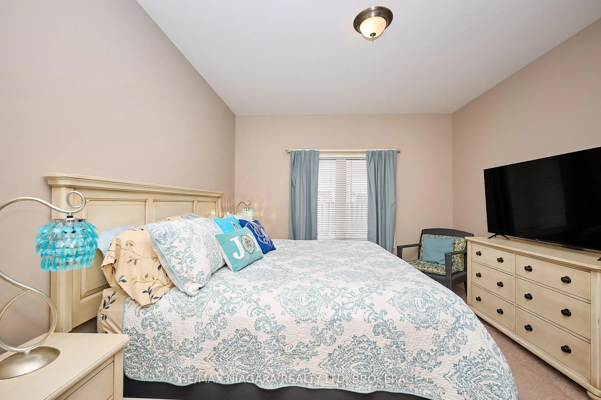 Photo 24 of Unit 10, 4300 Kalar Road, Niagara Falls, Ascot — HOMEH