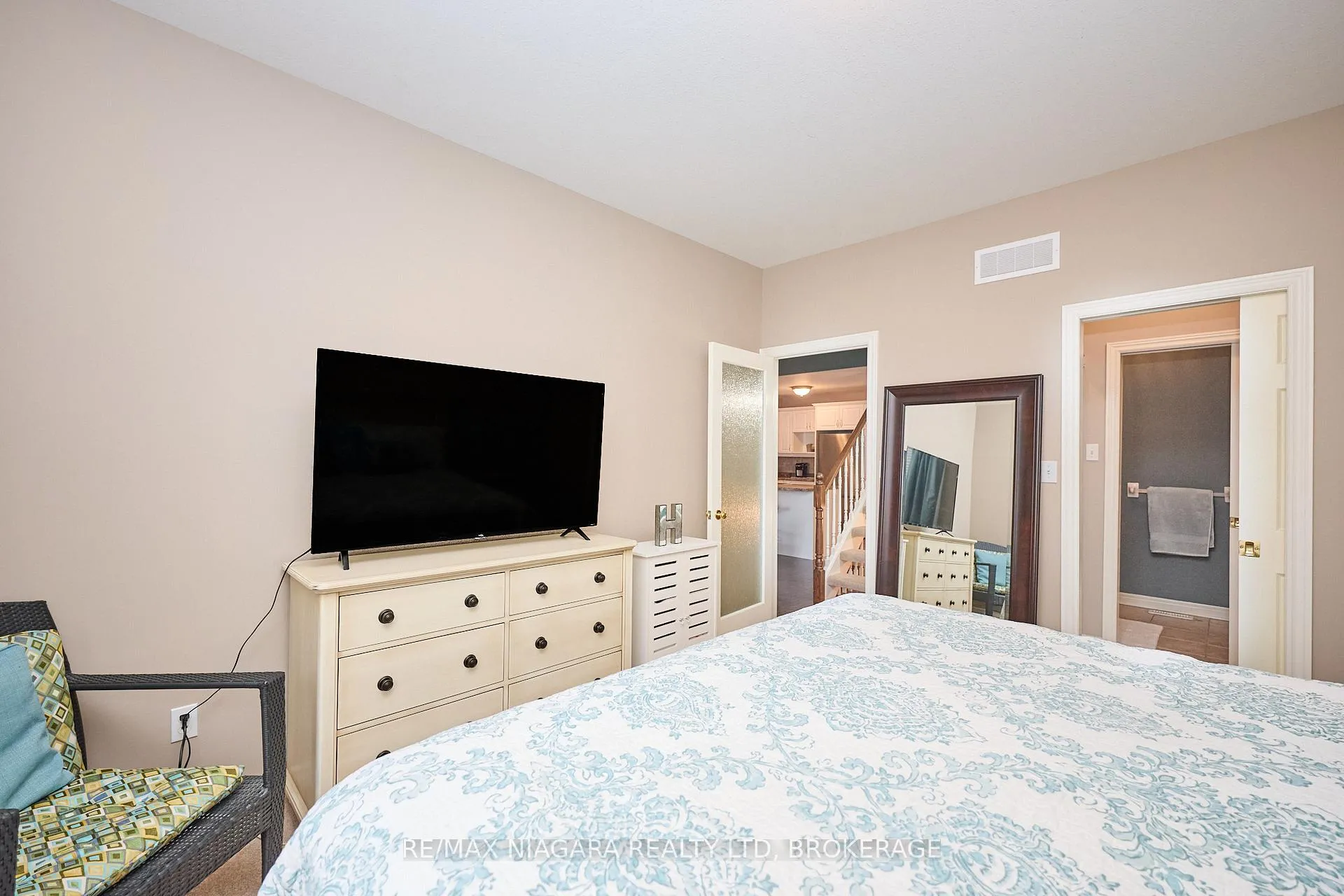 Photo 26 of Unit 10, 4300 Kalar Road, Niagara Falls, Ascot — HOMEH