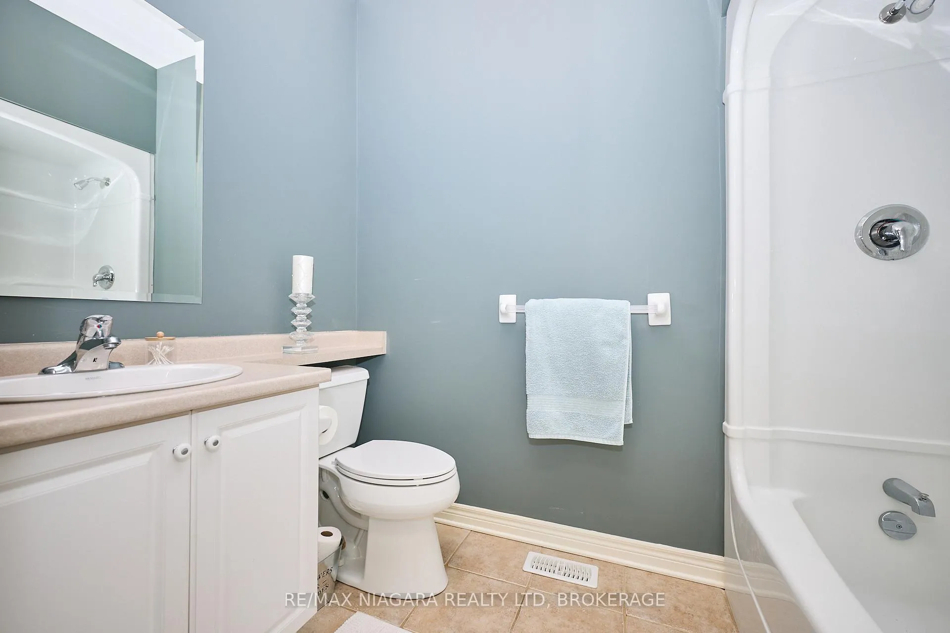 Photo 28 of Unit 10, 4300 Kalar Road, Niagara Falls, Ascot — HOMEH