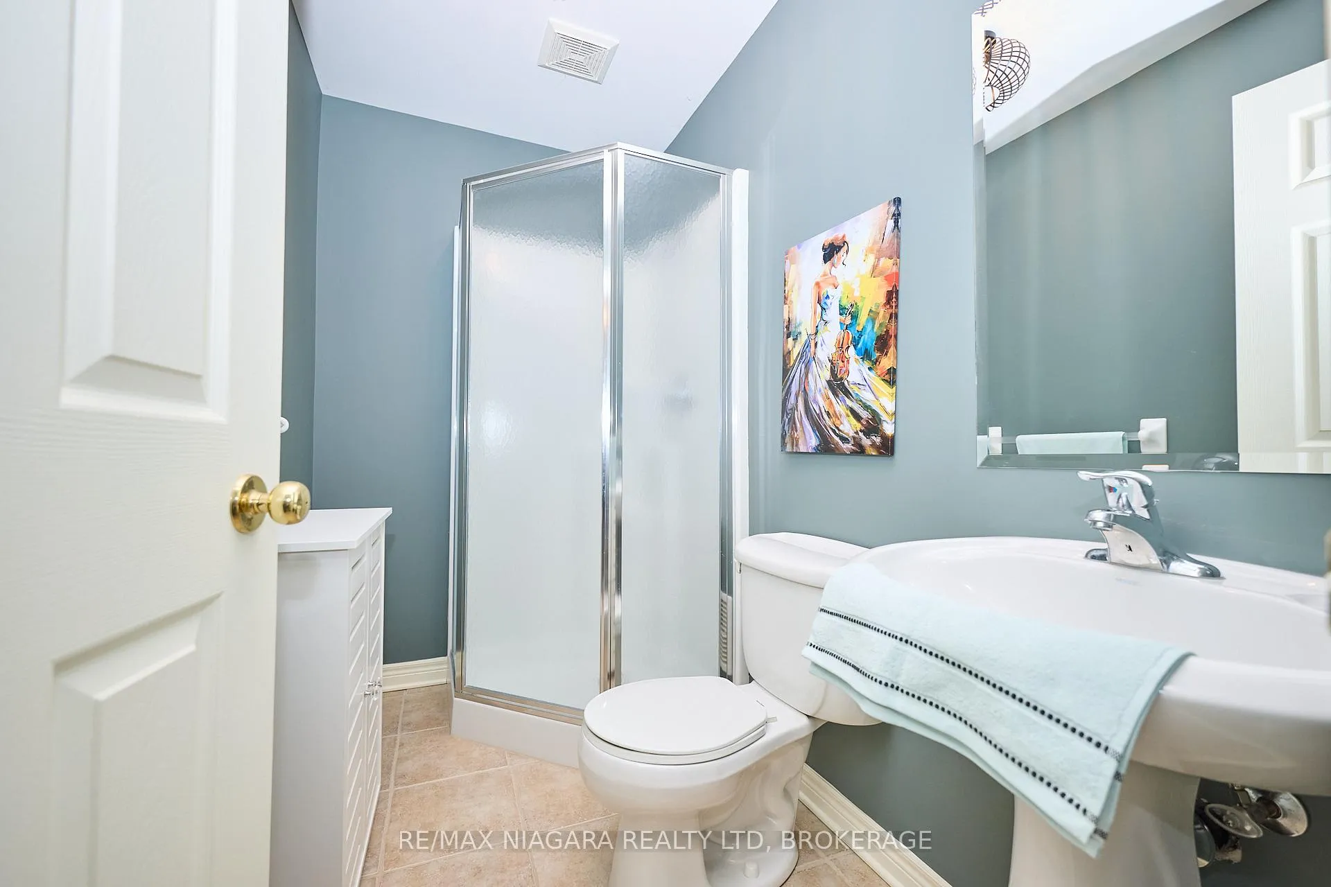 Photo 30 of Unit 10, 4300 Kalar Road, Niagara Falls, Ascot — HOMEH
