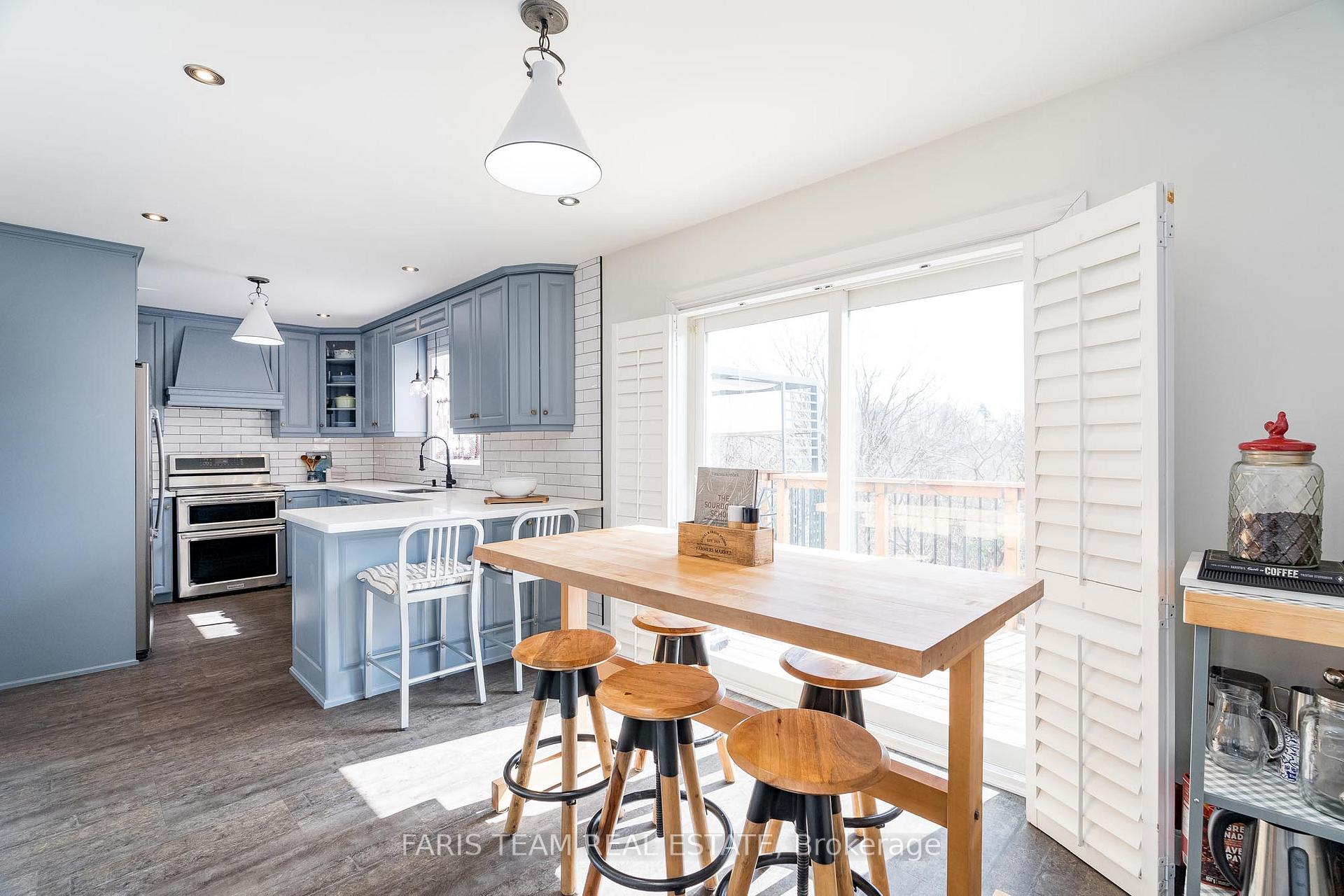 Photo 7 of 87 Silver Maple Crescent, Barrie, Holly — HOMEH