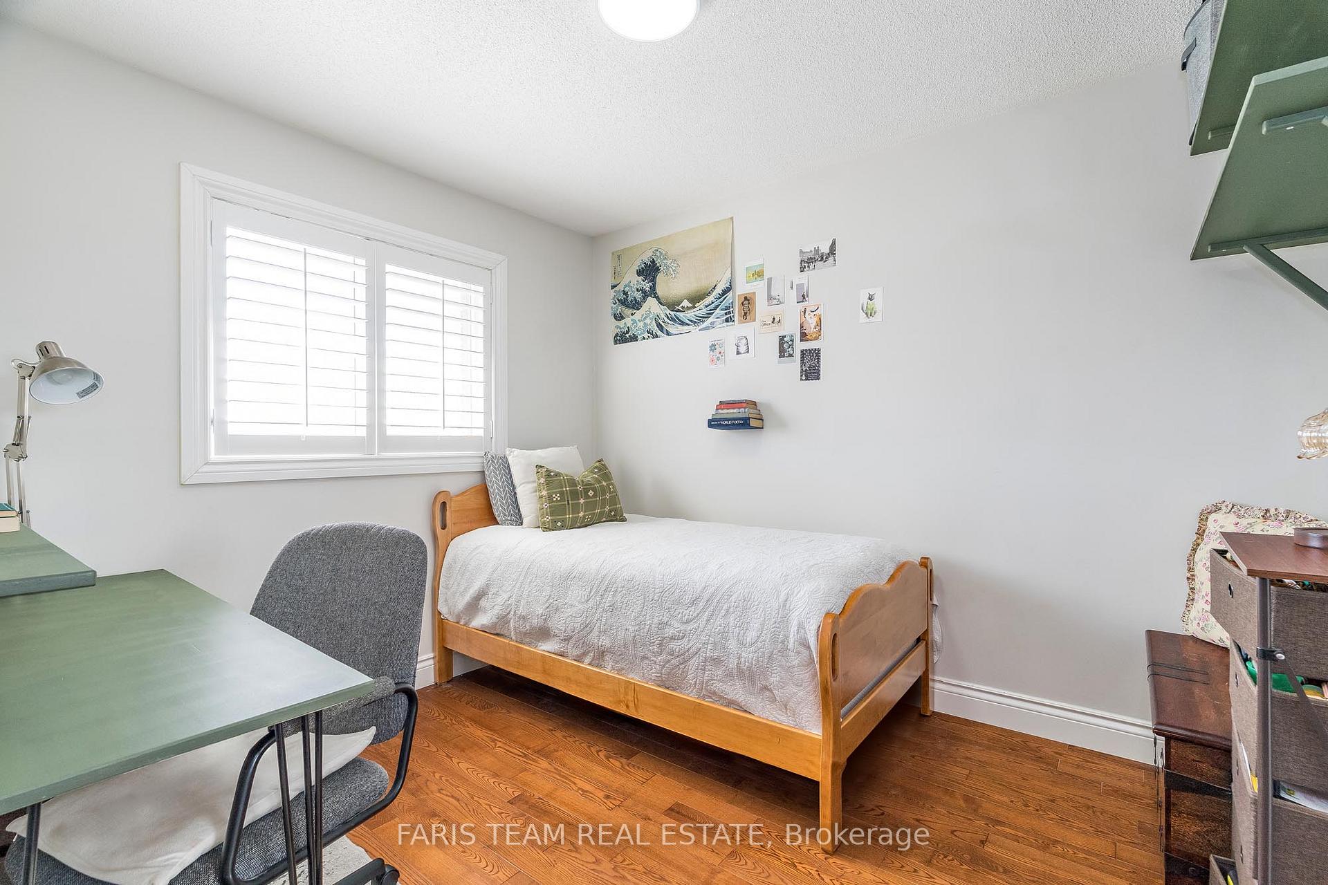 Photo 19 of 87 Silver Maple Crescent, Barrie, Holly — HOMEH