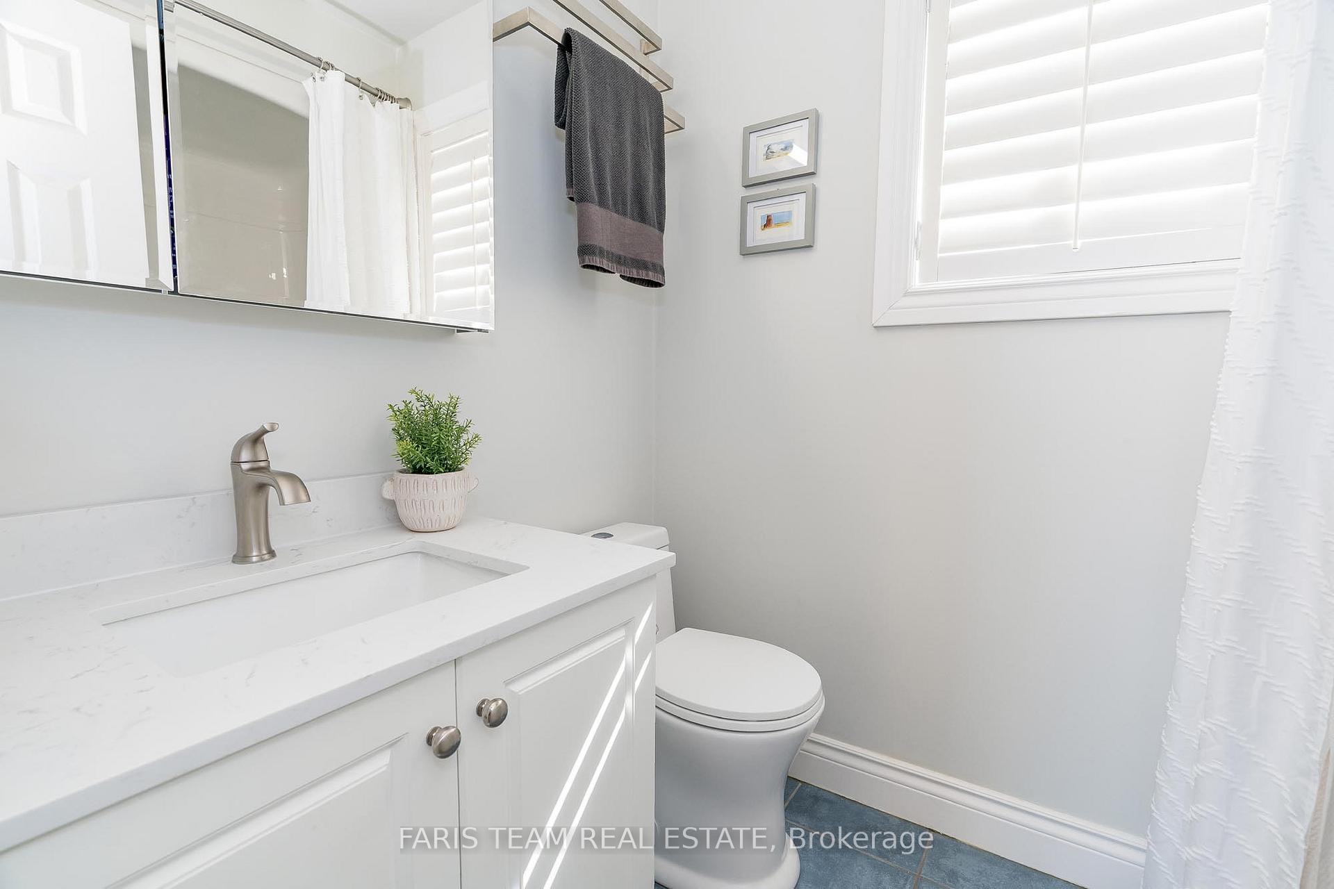 Photo 21 of 87 Silver Maple Crescent, Barrie, Holly — HOMEH