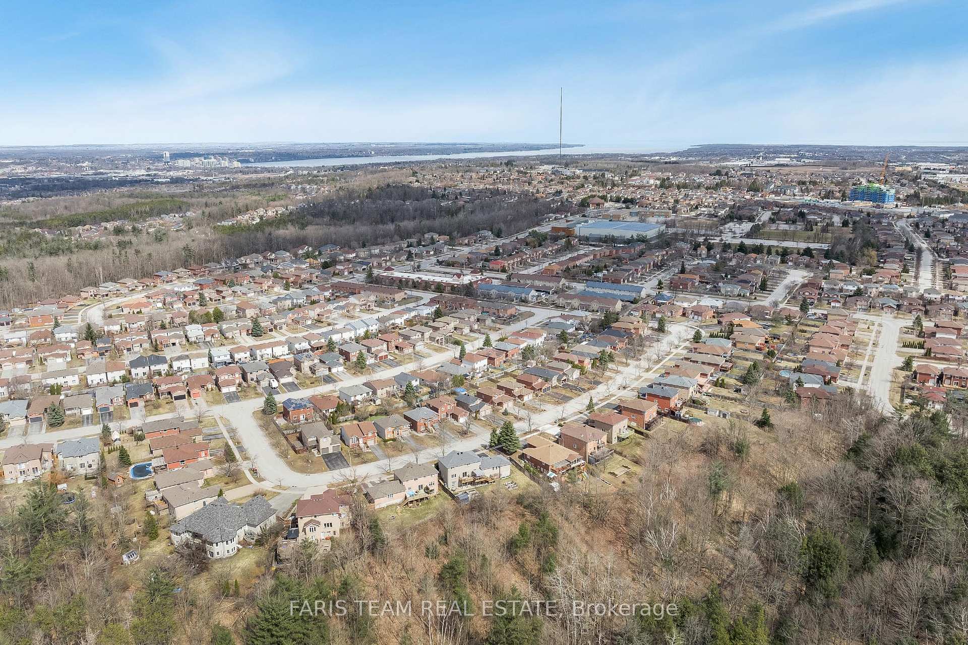 Photo 35 of 87 Silver Maple Crescent, Barrie, Holly — HOMEH