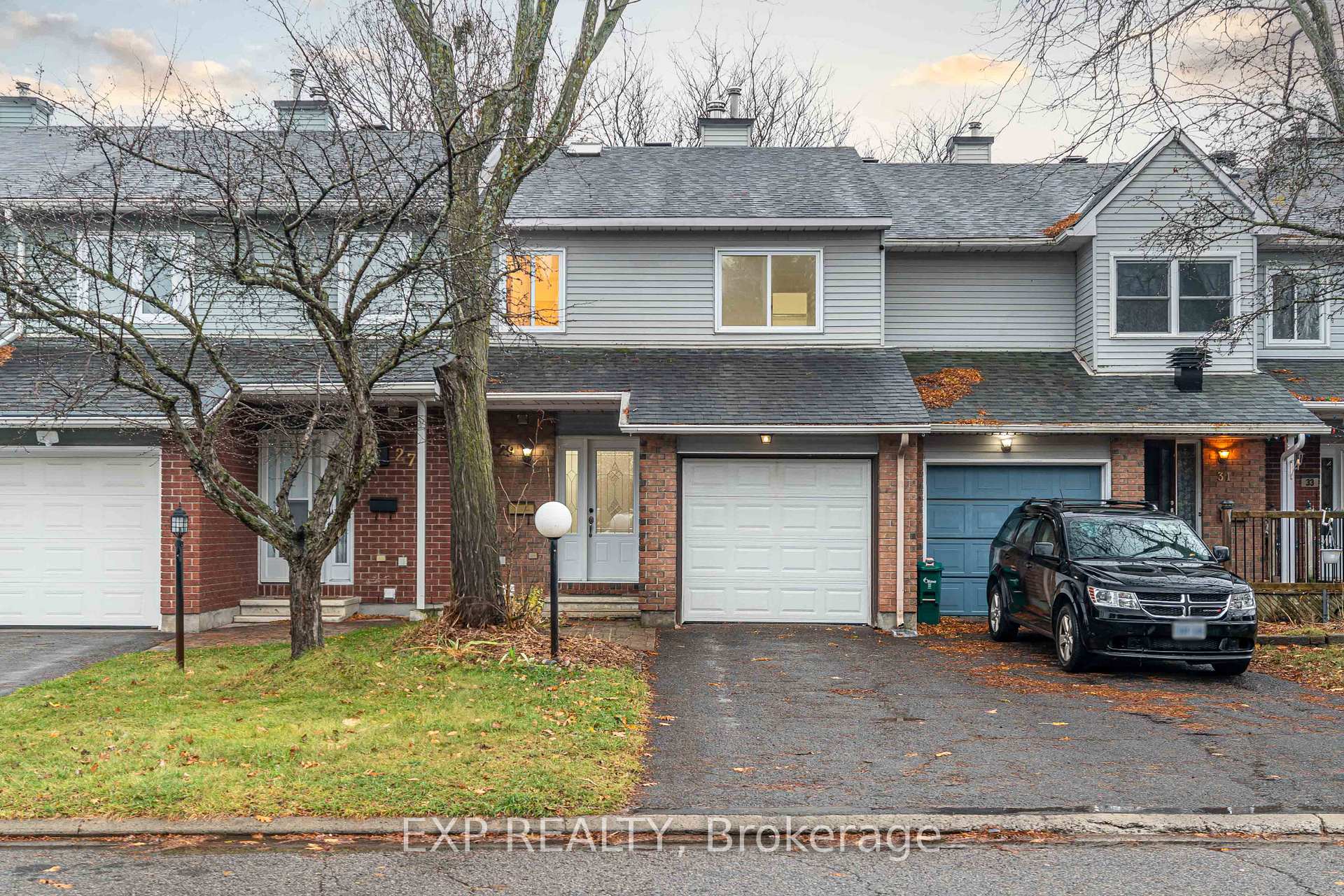 Photo 1 of 29 Bourne Street, Ottawa, Barrhaven - Cedargrove/Fraserdale — HOMEH