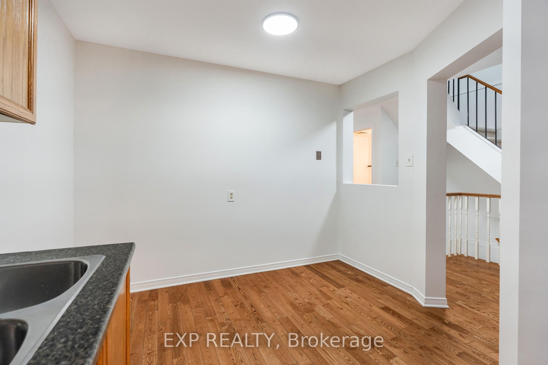 Photo 6 of 29 Bourne Street, Ottawa, Barrhaven - Cedargrove/Fraserdale — HOMEH