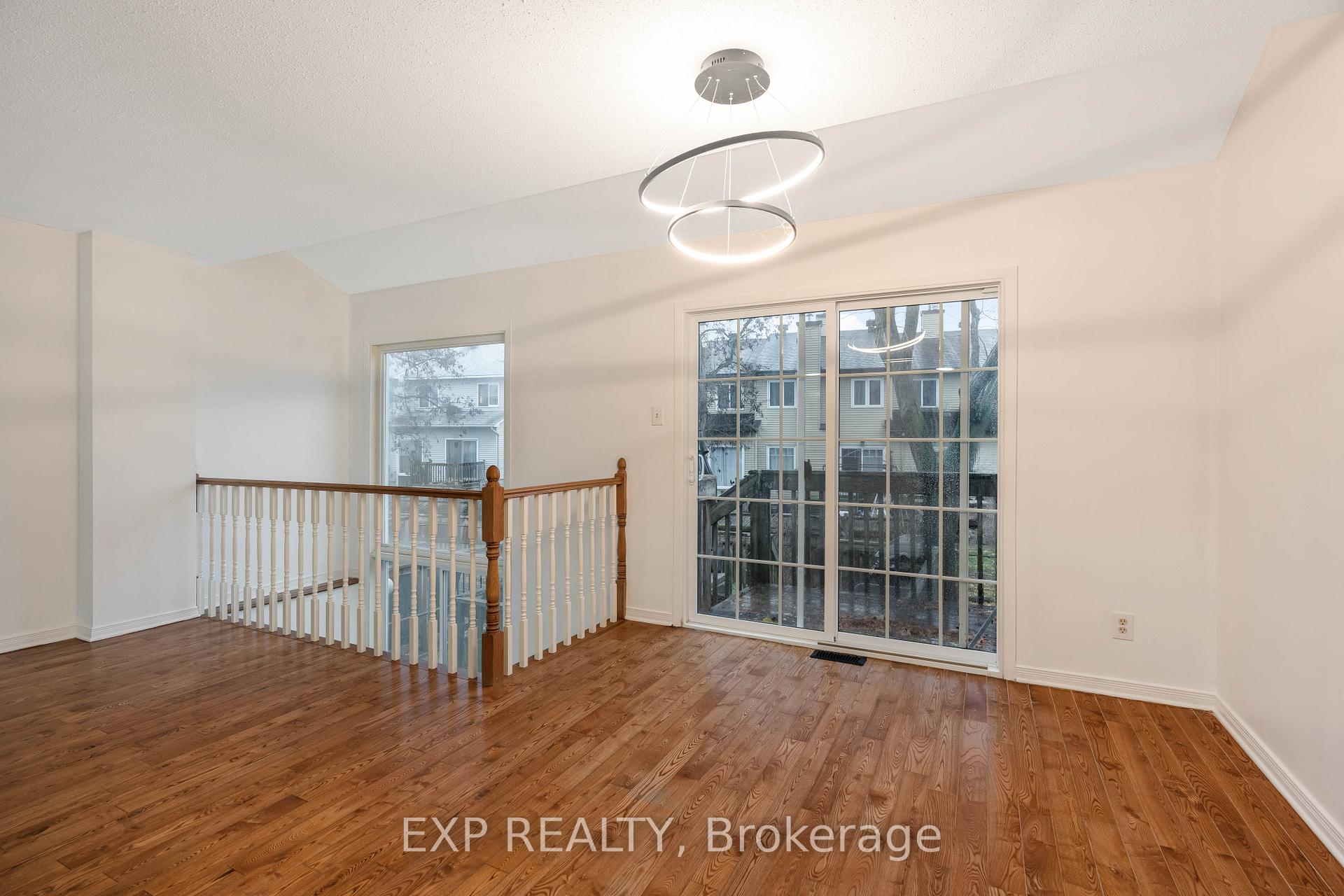 Photo 13 of 29 Bourne Street, Ottawa, Barrhaven - Cedargrove/Fraserdale — HOMEH