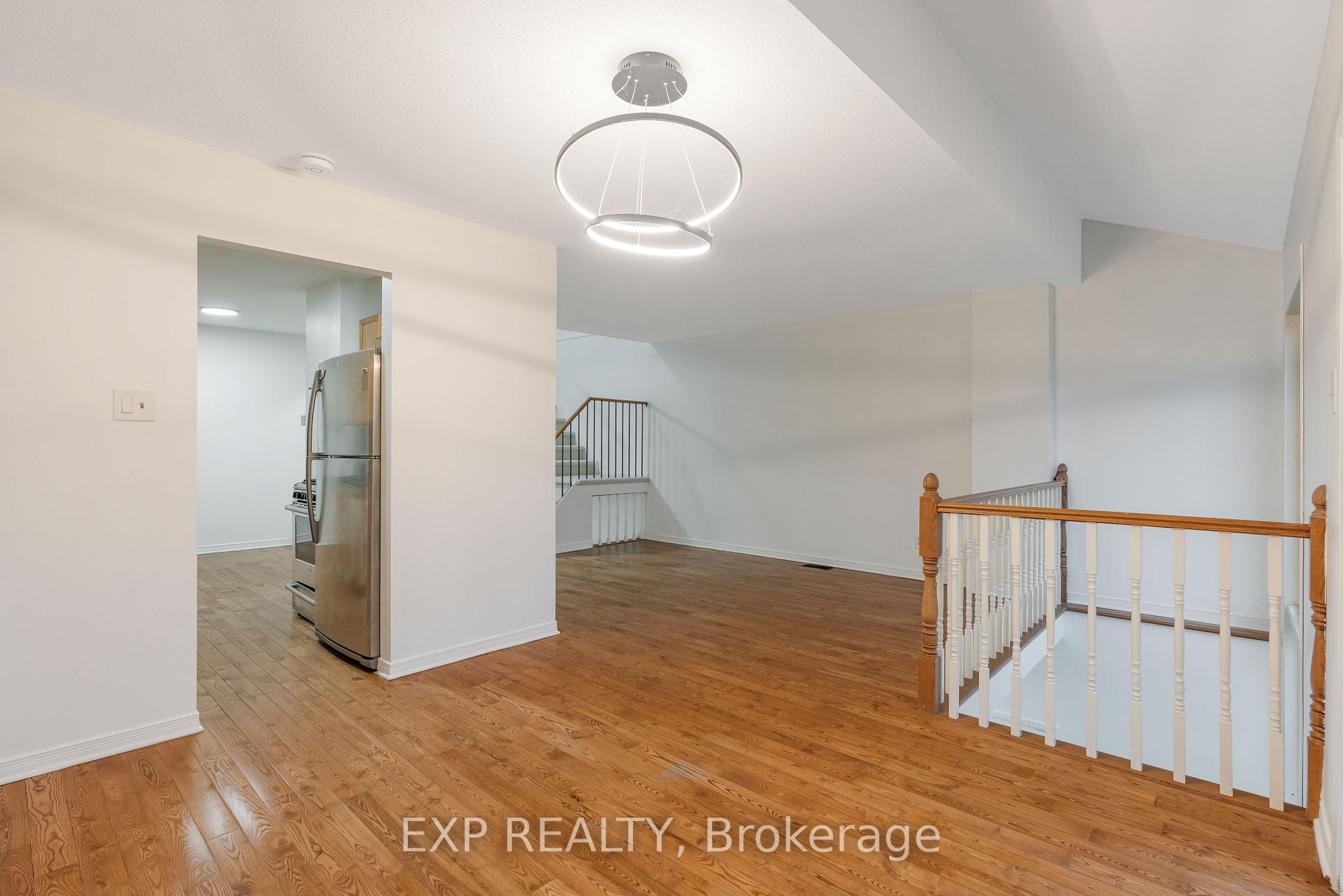Photo 15 of 29 Bourne Street, Ottawa, Barrhaven - Cedargrove/Fraserdale — HOMEH