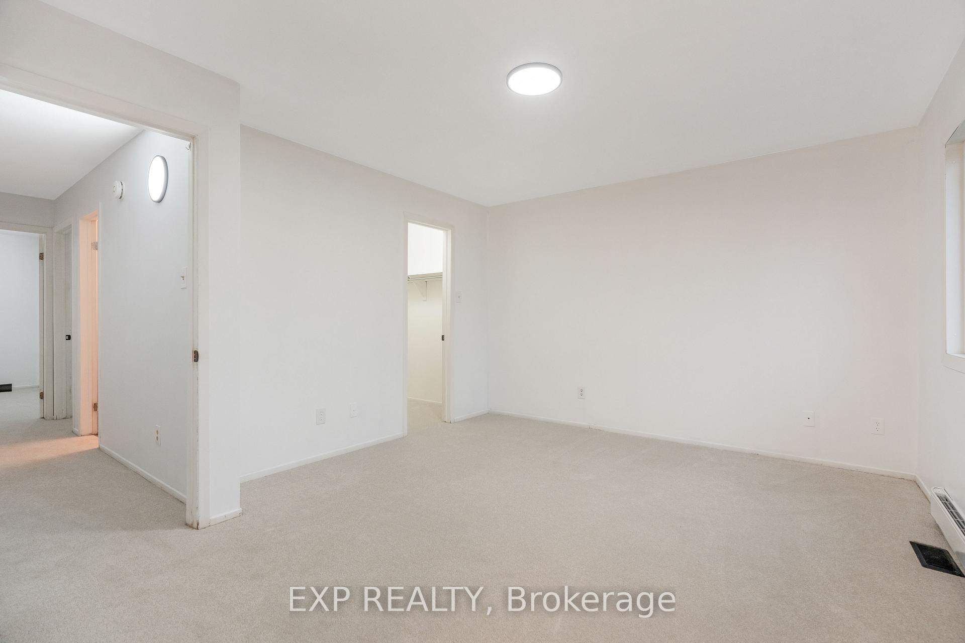 Photo 19 of 29 Bourne Street, Ottawa, Barrhaven - Cedargrove/Fraserdale — HOMEH