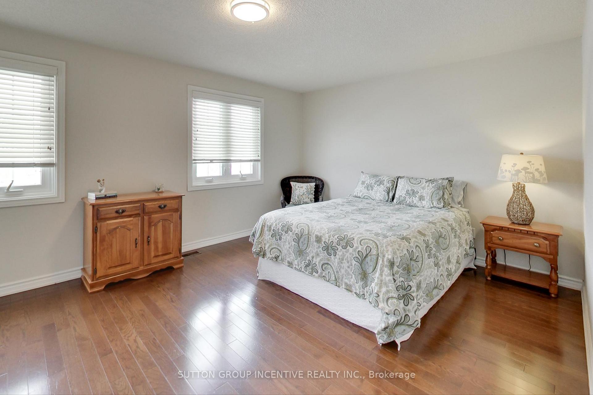 Photo 22 of 16 Byron Crescent, Barrie, Allandale Heights — HOMEH