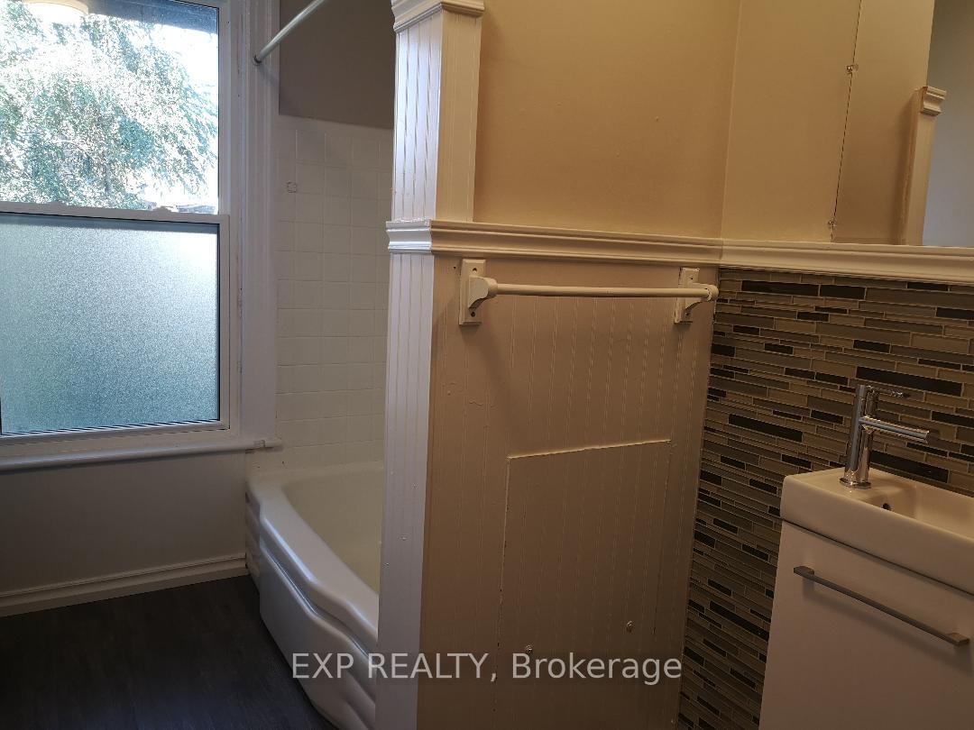 Photo 17 of 28 Eastbourne Avenue, Hamilton, St. Clair — HOMEH