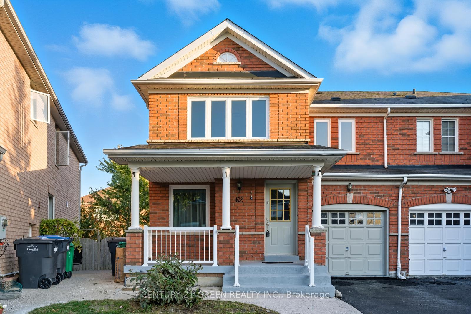 Photo 2 of 62 Saintsbury Crescent, Brampton, Sandringham-Wellington — HOMEH