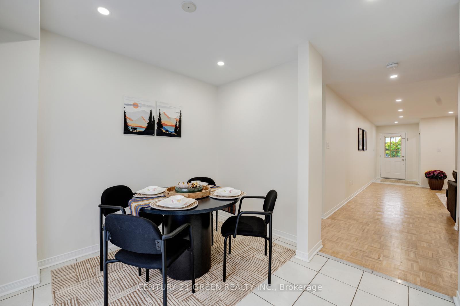 Photo 10 of 62 Saintsbury Crescent, Brampton, Sandringham-Wellington — HOMEH