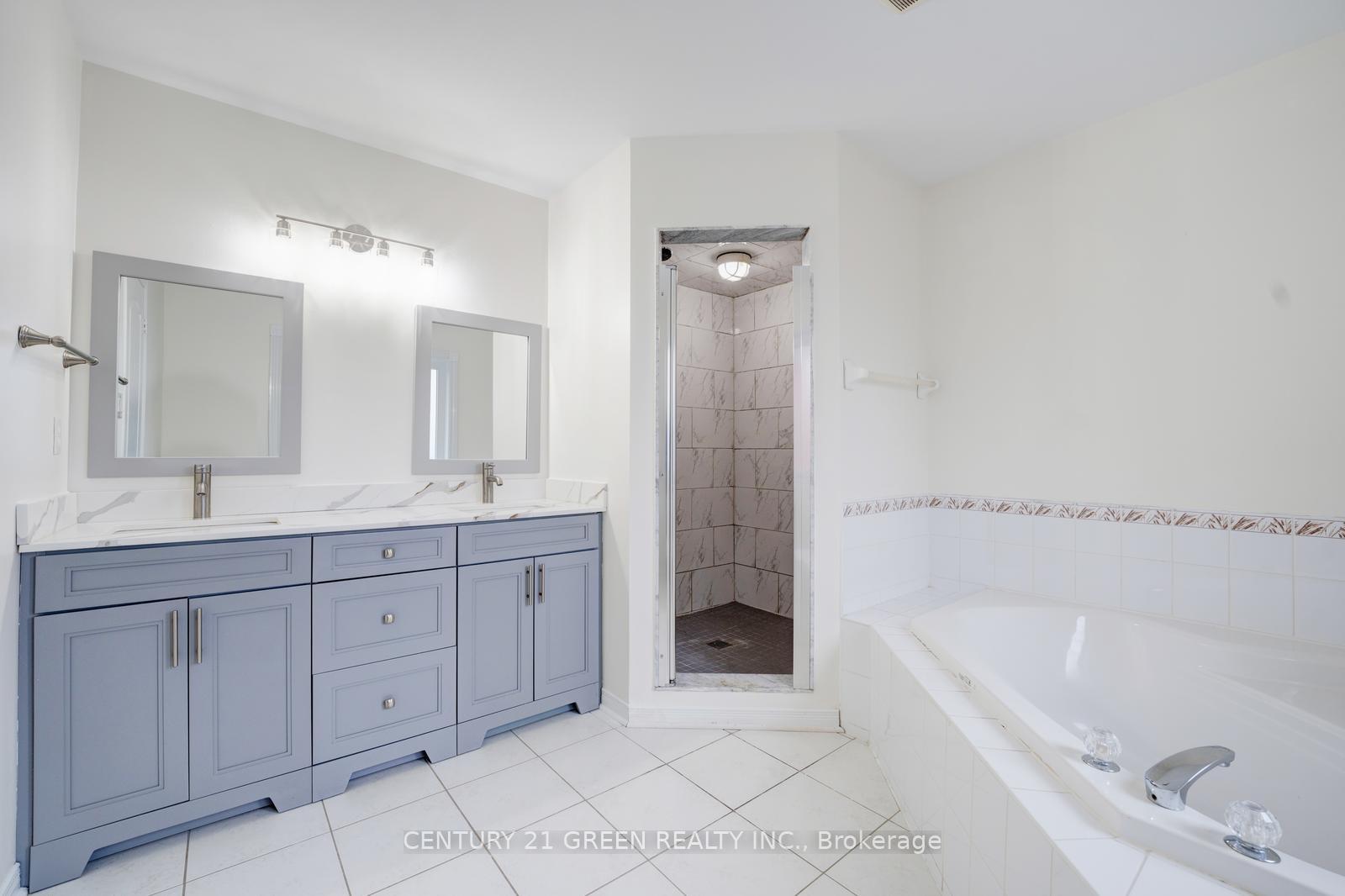 Photo 47 of 62 Saintsbury Crescent, Brampton, Sandringham-Wellington — HOMEH