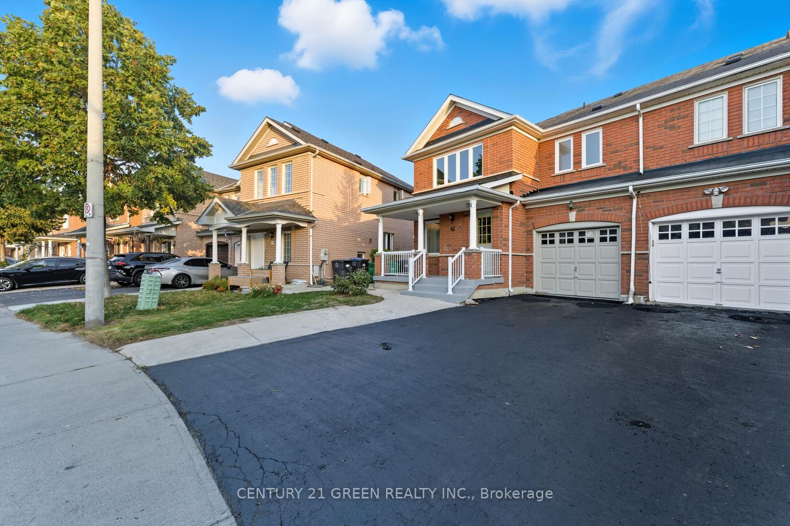 Photo 49 of 62 Saintsbury Crescent, Brampton, Sandringham-Wellington — HOMEH