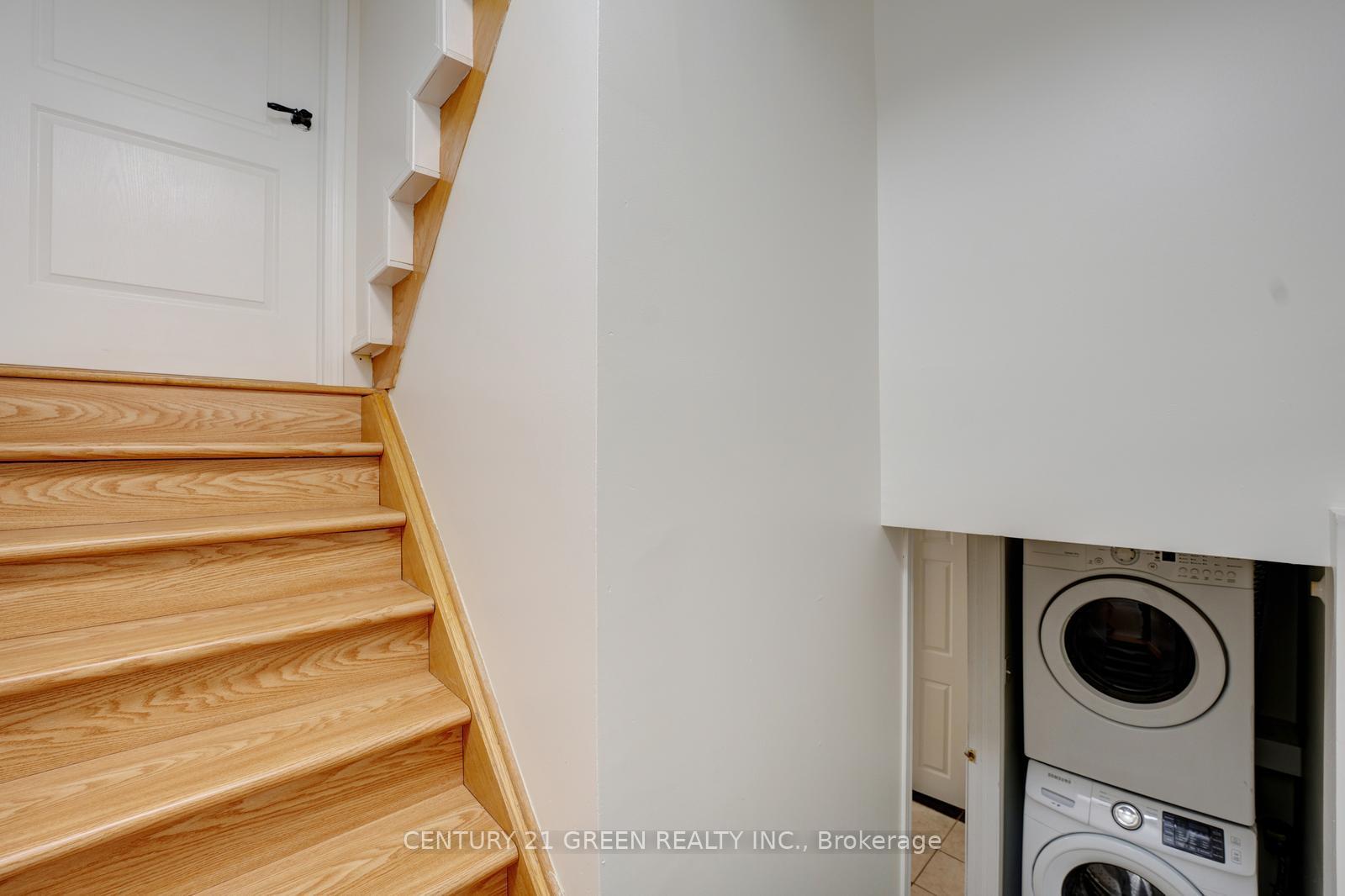 Photo 50 of 62 Saintsbury Crescent, Brampton, Sandringham-Wellington — HOMEH