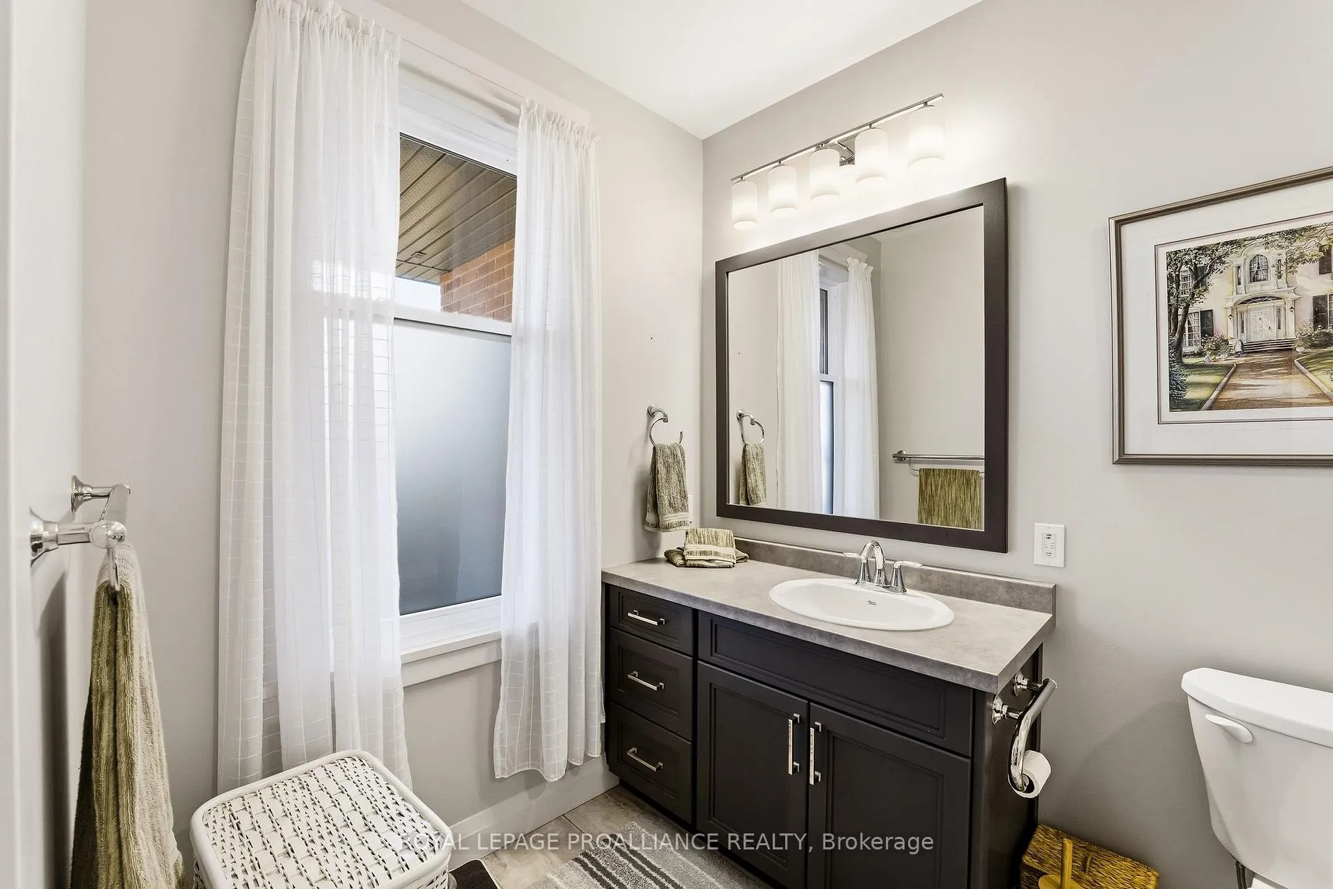 Photo 21 of 23 Cove Crescent, Brighton — HOMEH