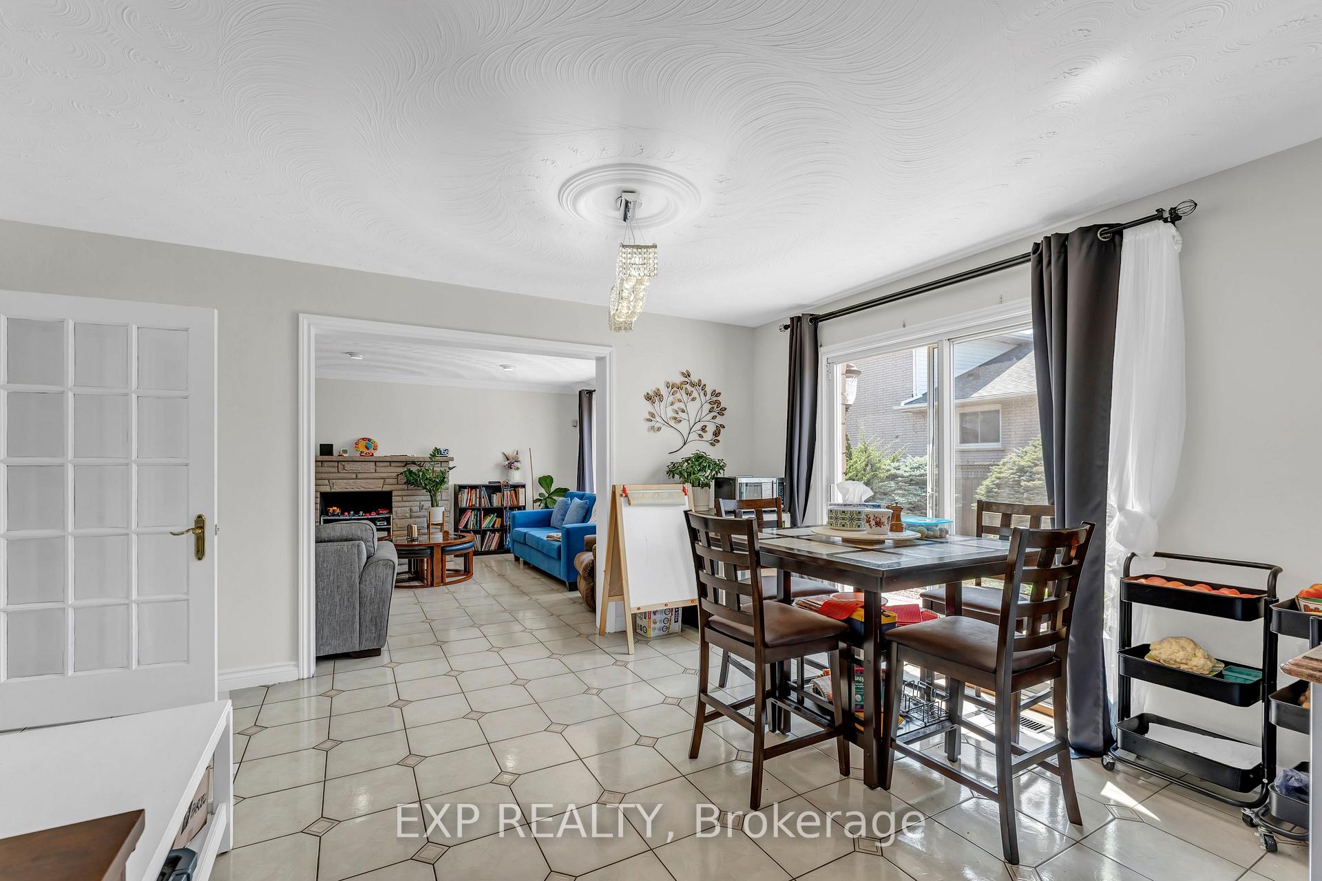 Photo 12 of 2 Glencrest Avenue, Hamilton, Stoney Creek — HOMEH