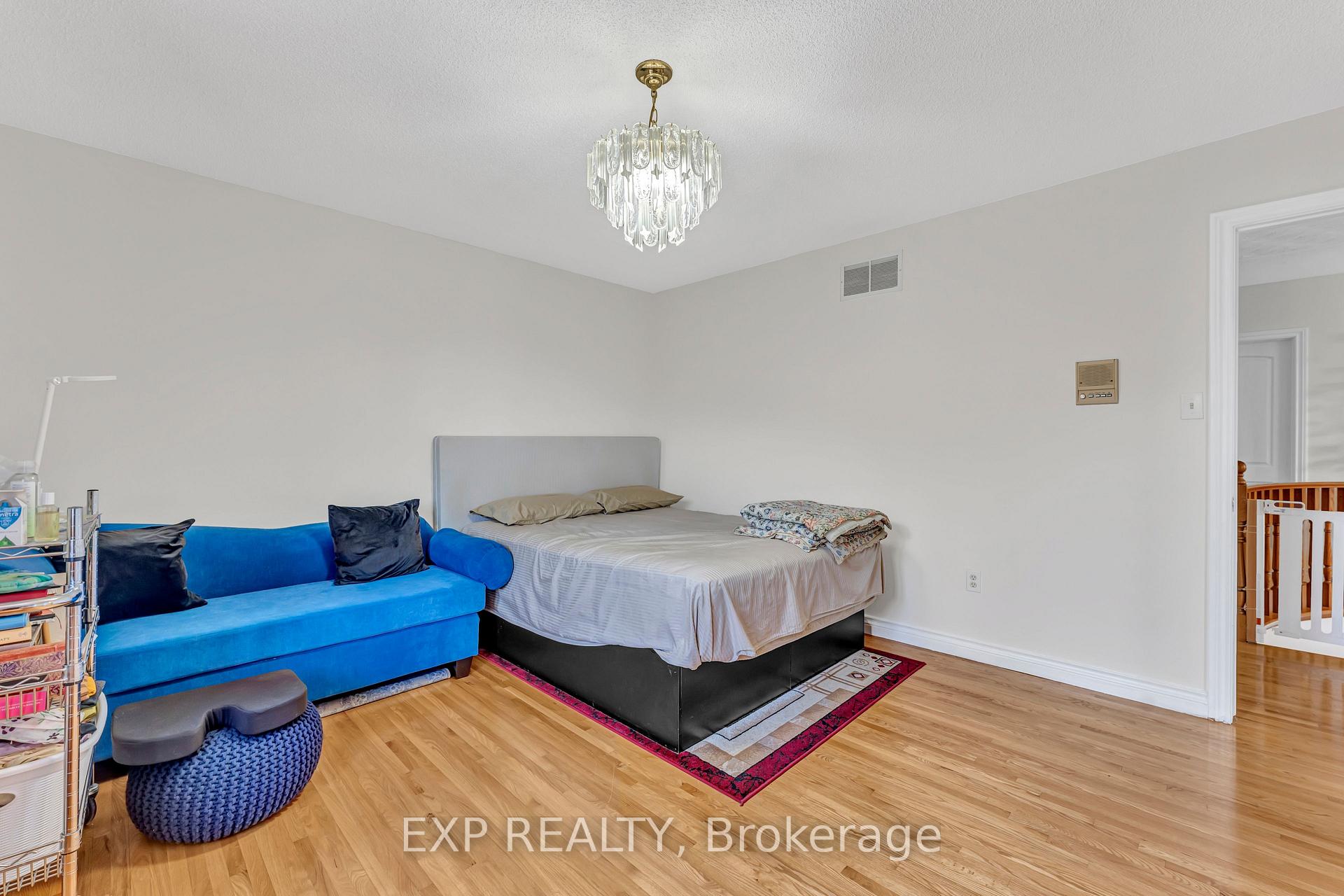 Photo 17 of 2 Glencrest Avenue, Hamilton, Stoney Creek — HOMEH