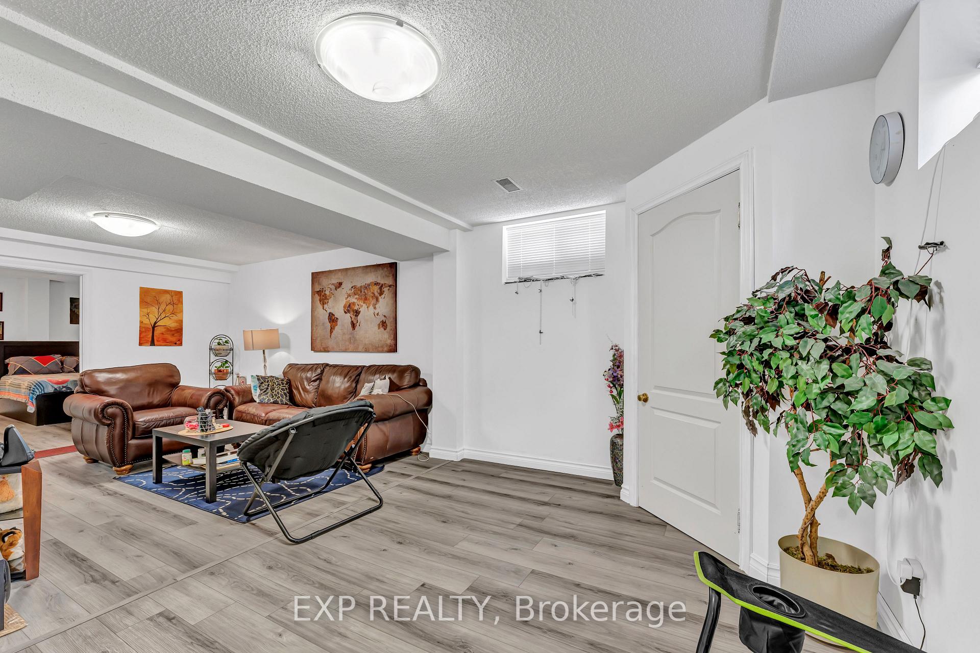 Photo 31 of 2 Glencrest Avenue, Hamilton, Stoney Creek — HOMEH