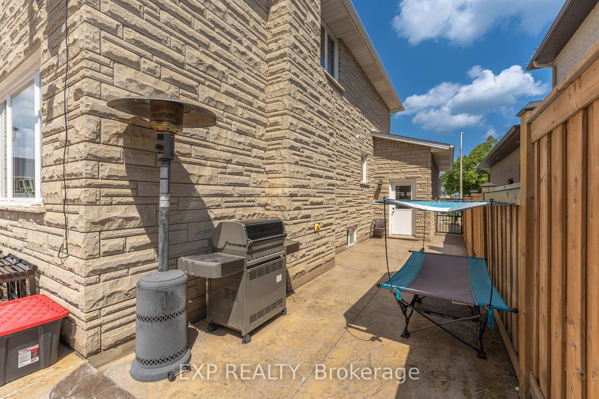 Photo 37 of 2 Glencrest Avenue, Hamilton, Stoney Creek — HOMEH