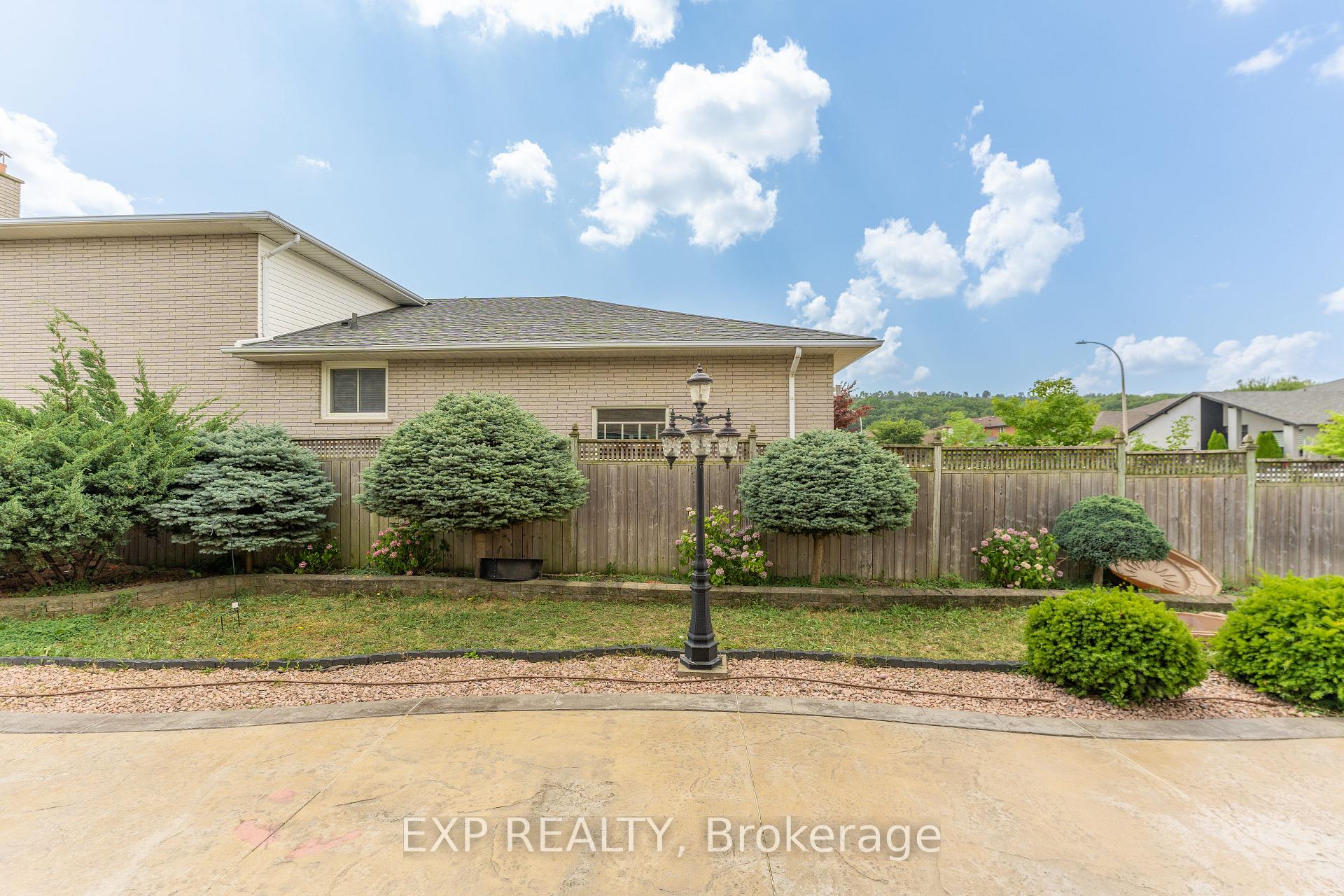Photo 41 of 2 Glencrest Avenue, Hamilton, Stoney Creek — HOMEH