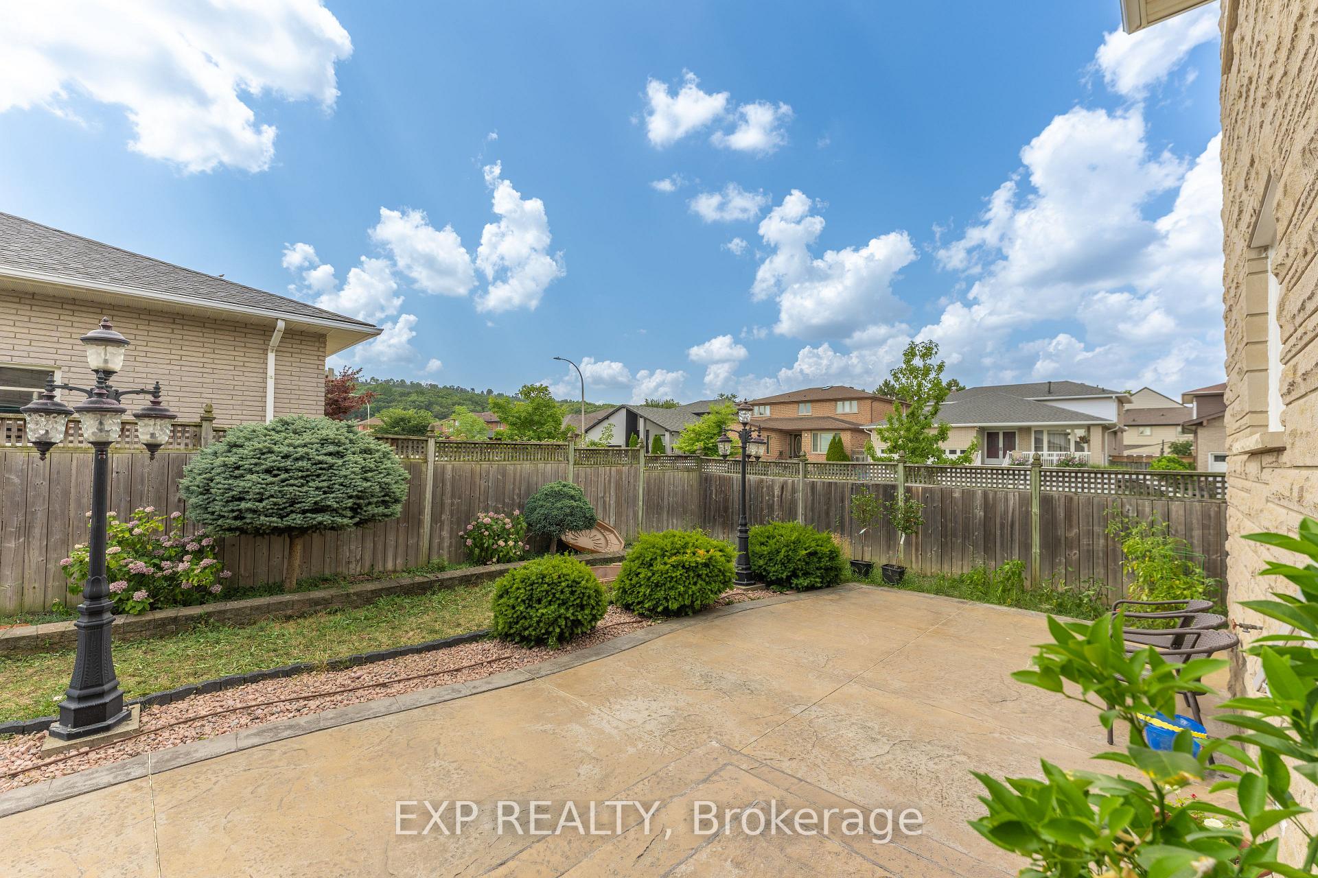 Photo 43 of 2 Glencrest Avenue, Hamilton, Stoney Creek — HOMEH