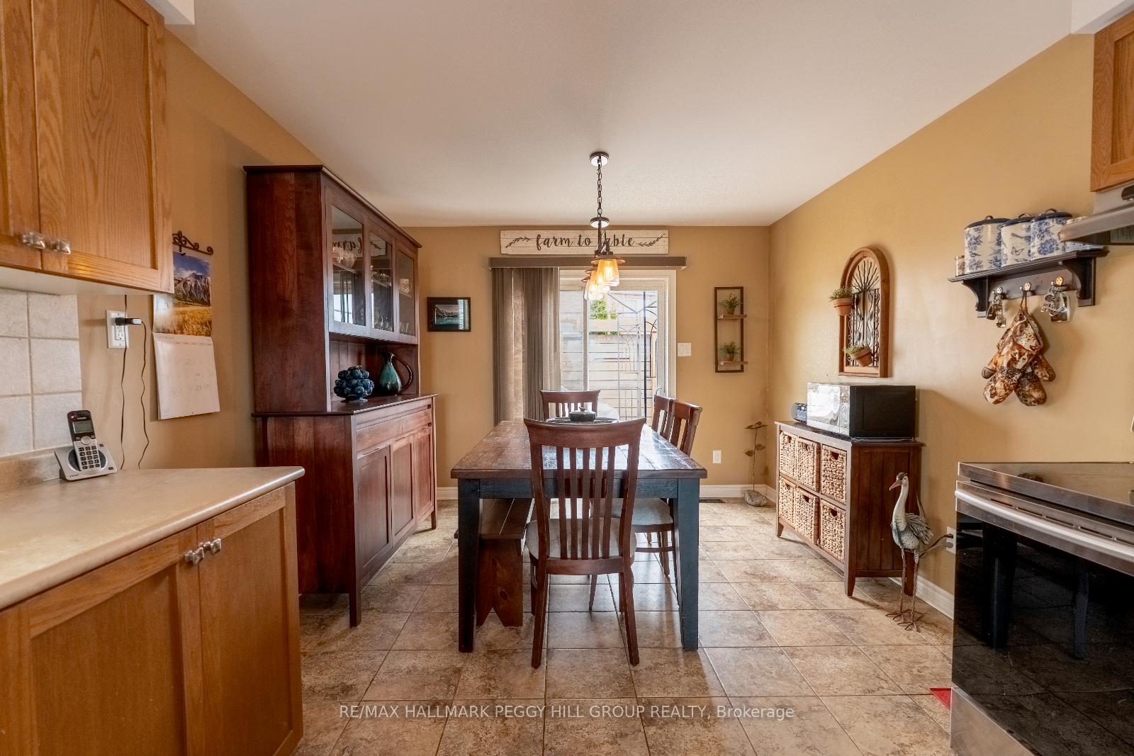 Photo 3 of 38 Touchette Drive, Barrie, Holly — HOMEH