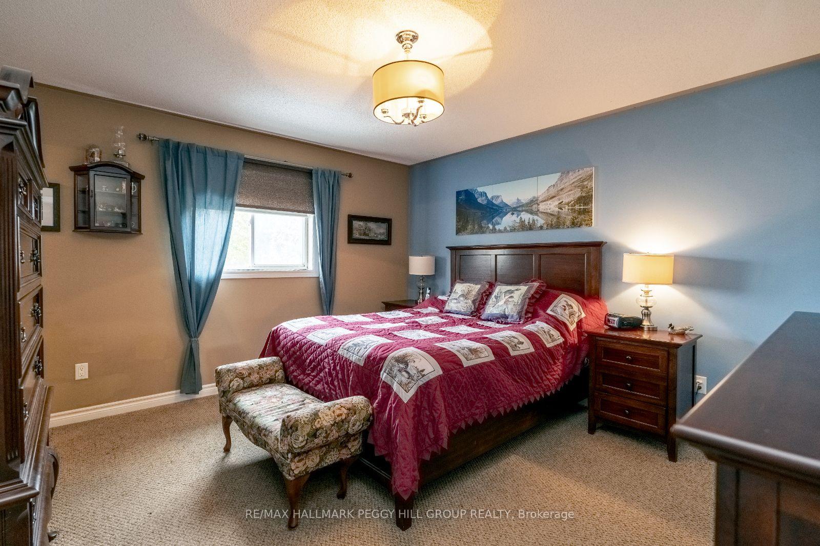 Photo 6 of 38 Touchette Drive, Barrie, Holly — HOMEH
