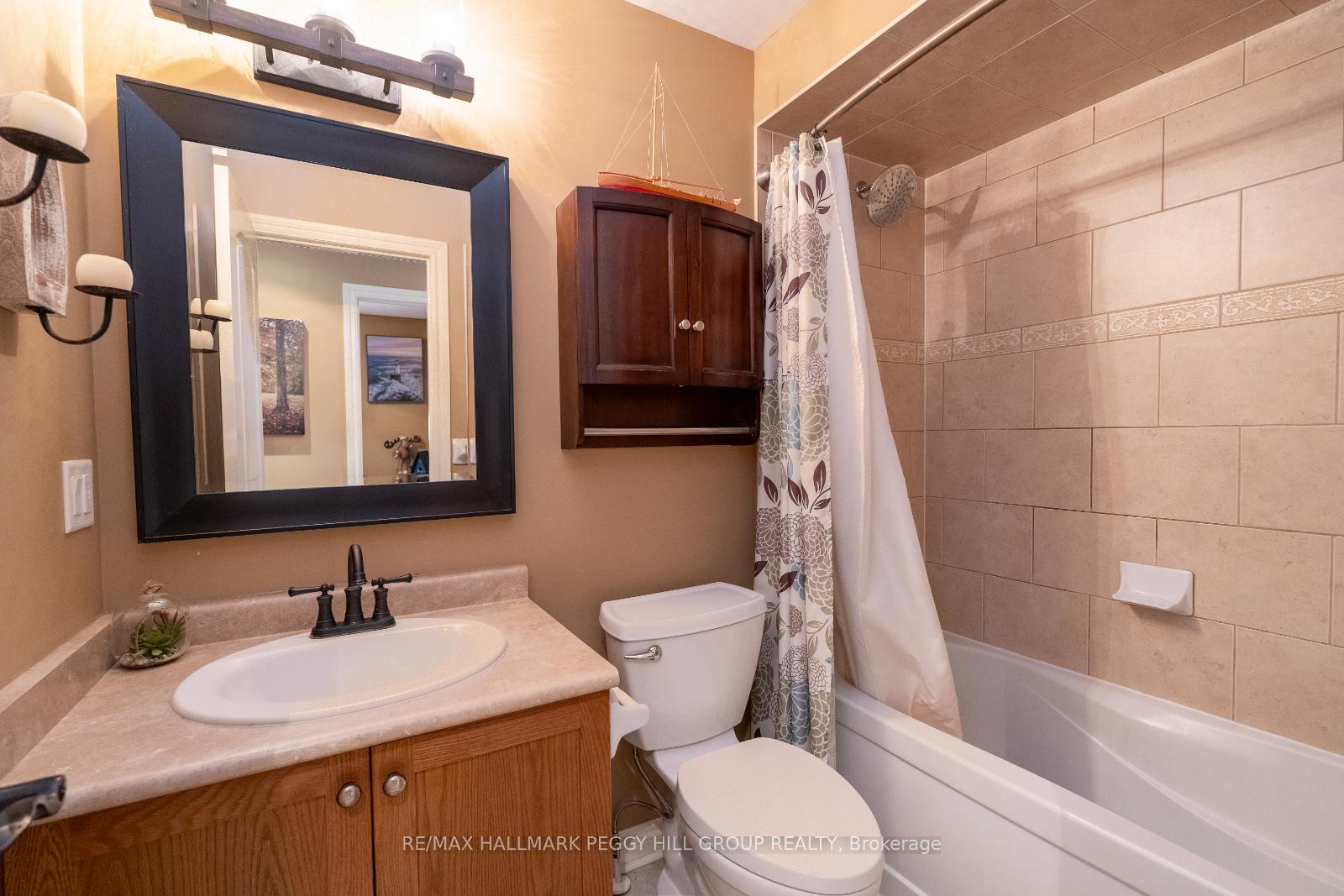 Photo 10 of 38 Touchette Drive, Barrie, Holly — HOMEH