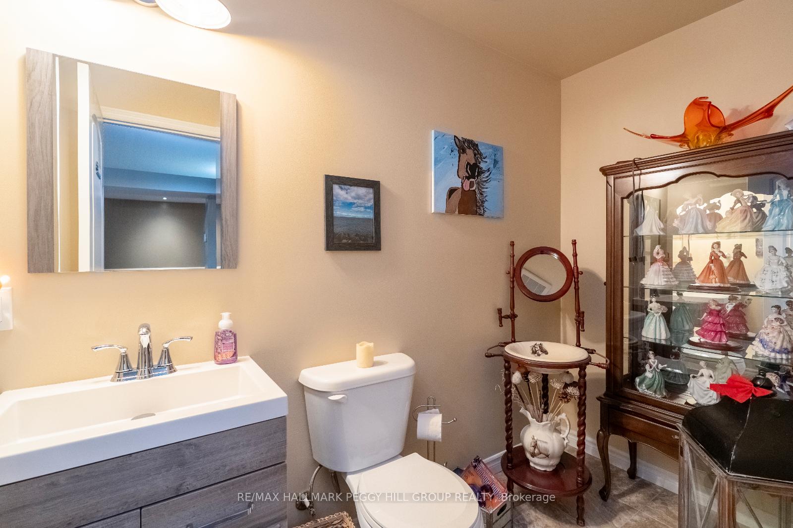 Photo 15 of 38 Touchette Drive, Barrie, Holly — HOMEH