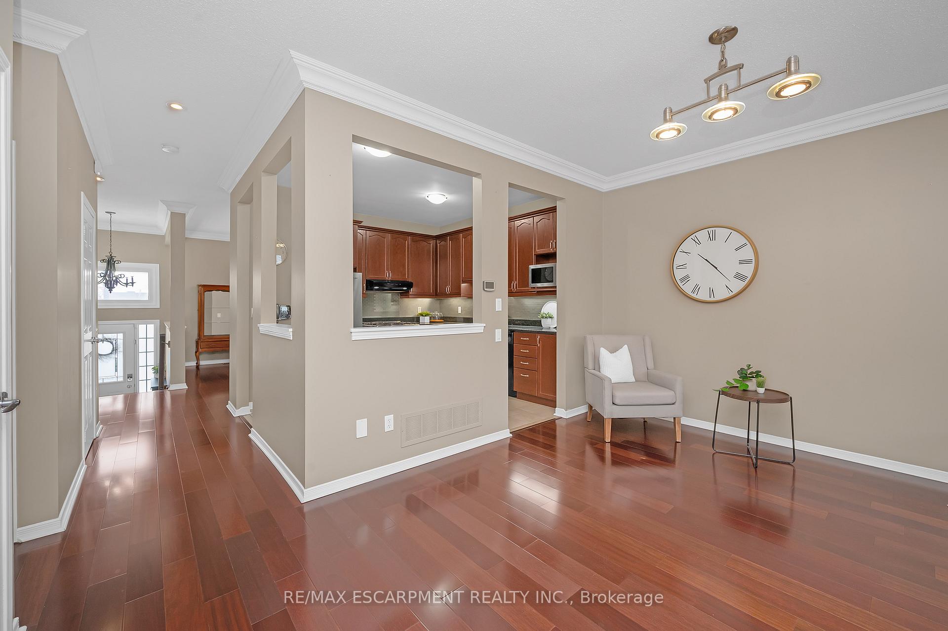 Photo 8 of Unit 18, 2243 Turnberry Road, Burlington, Rose — HOMEH