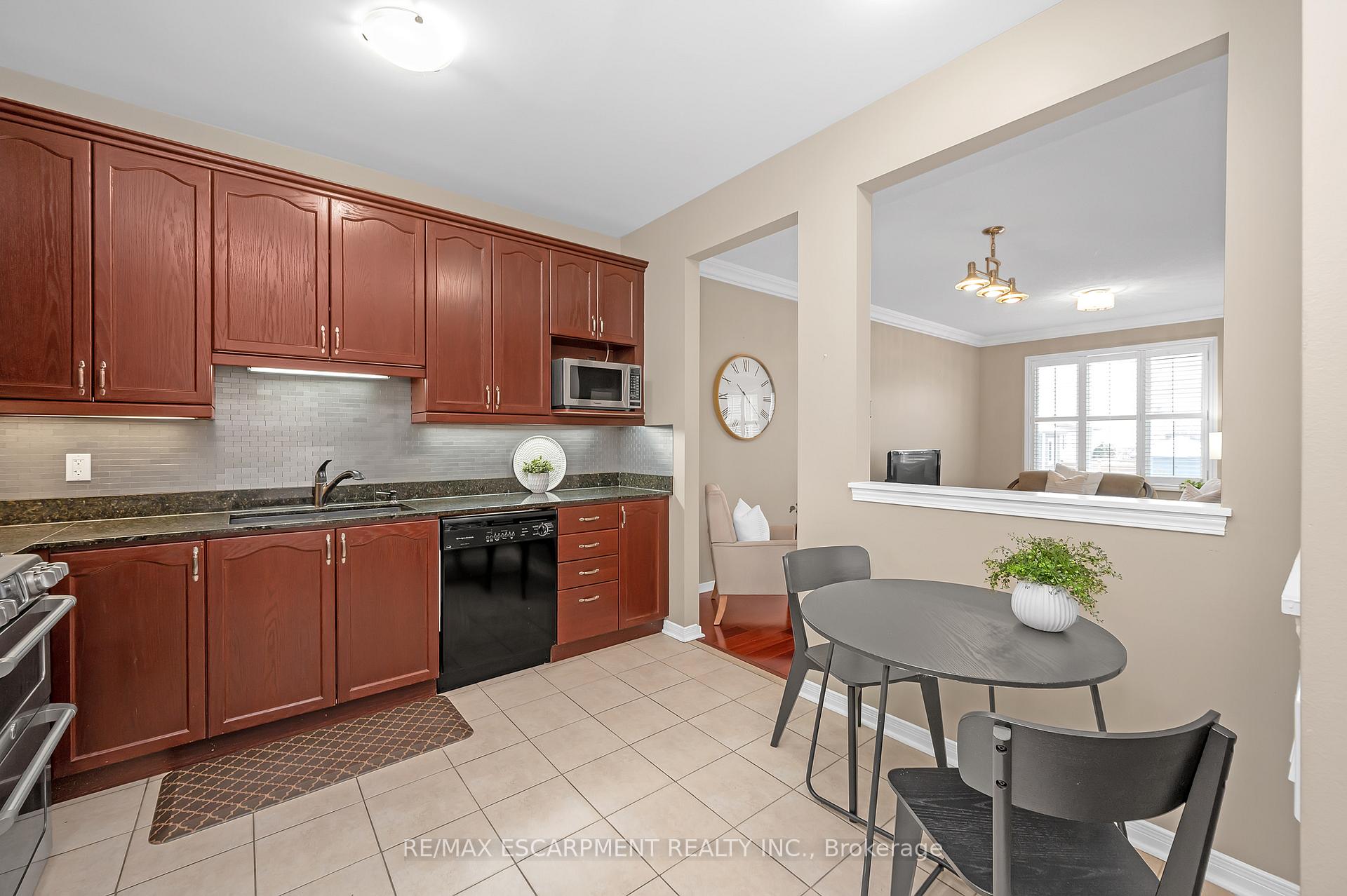 Photo 10 of Unit 18, 2243 Turnberry Road, Burlington, Rose — HOMEH