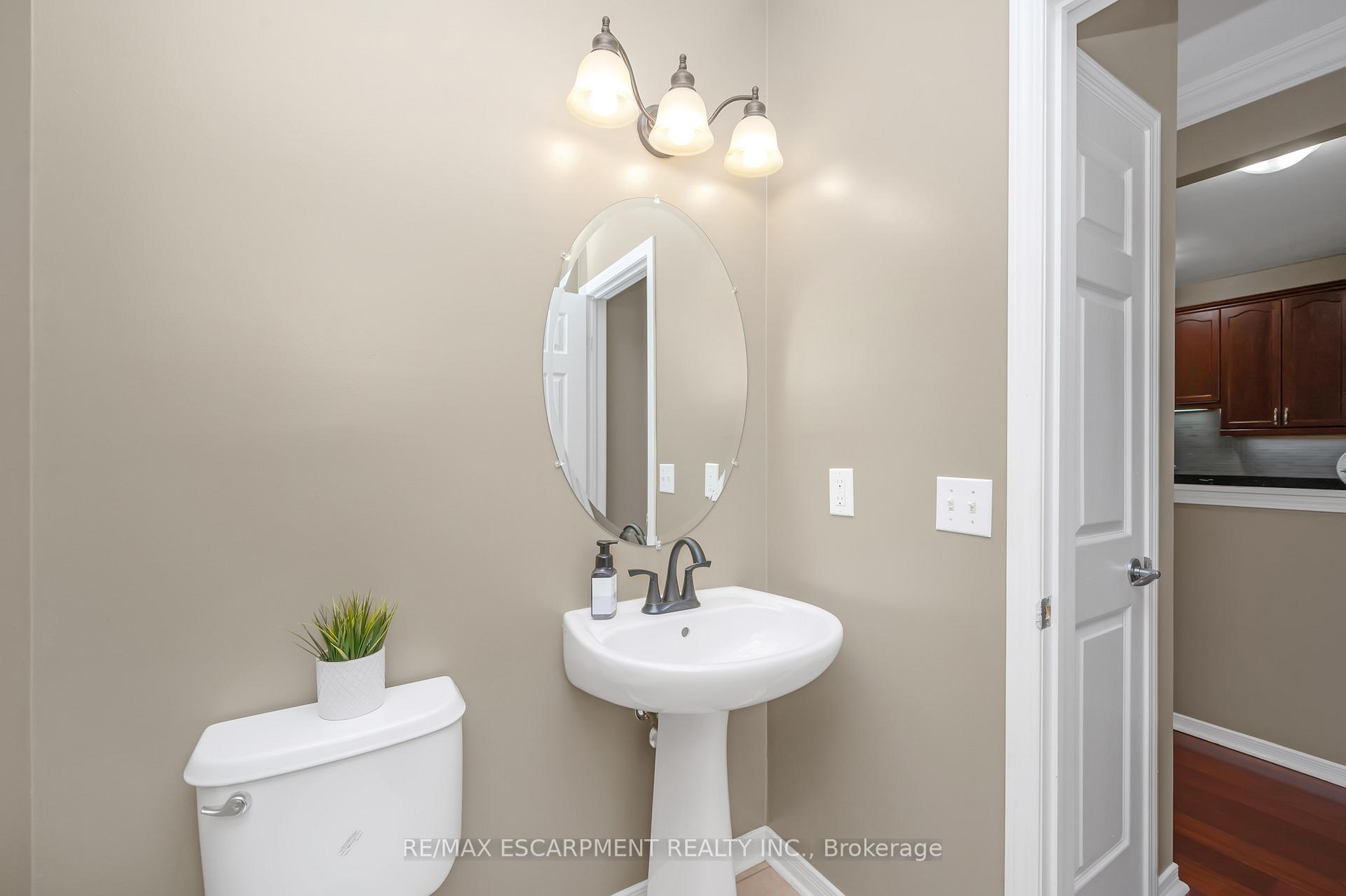 Photo 16 of Unit 18, 2243 Turnberry Road, Burlington, Rose — HOMEH
