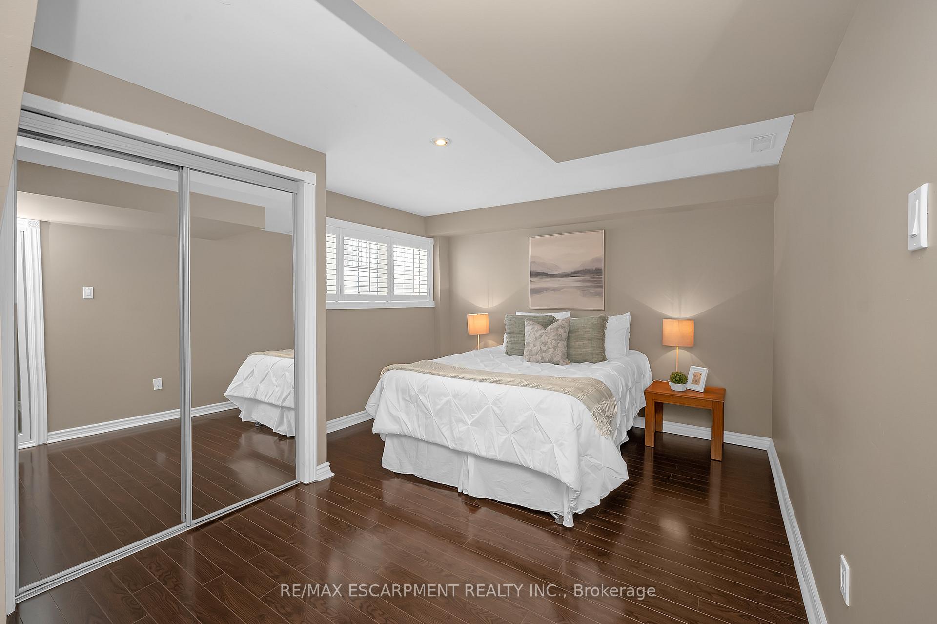 Photo 23 of Unit 18, 2243 Turnberry Road, Burlington, Rose — HOMEH