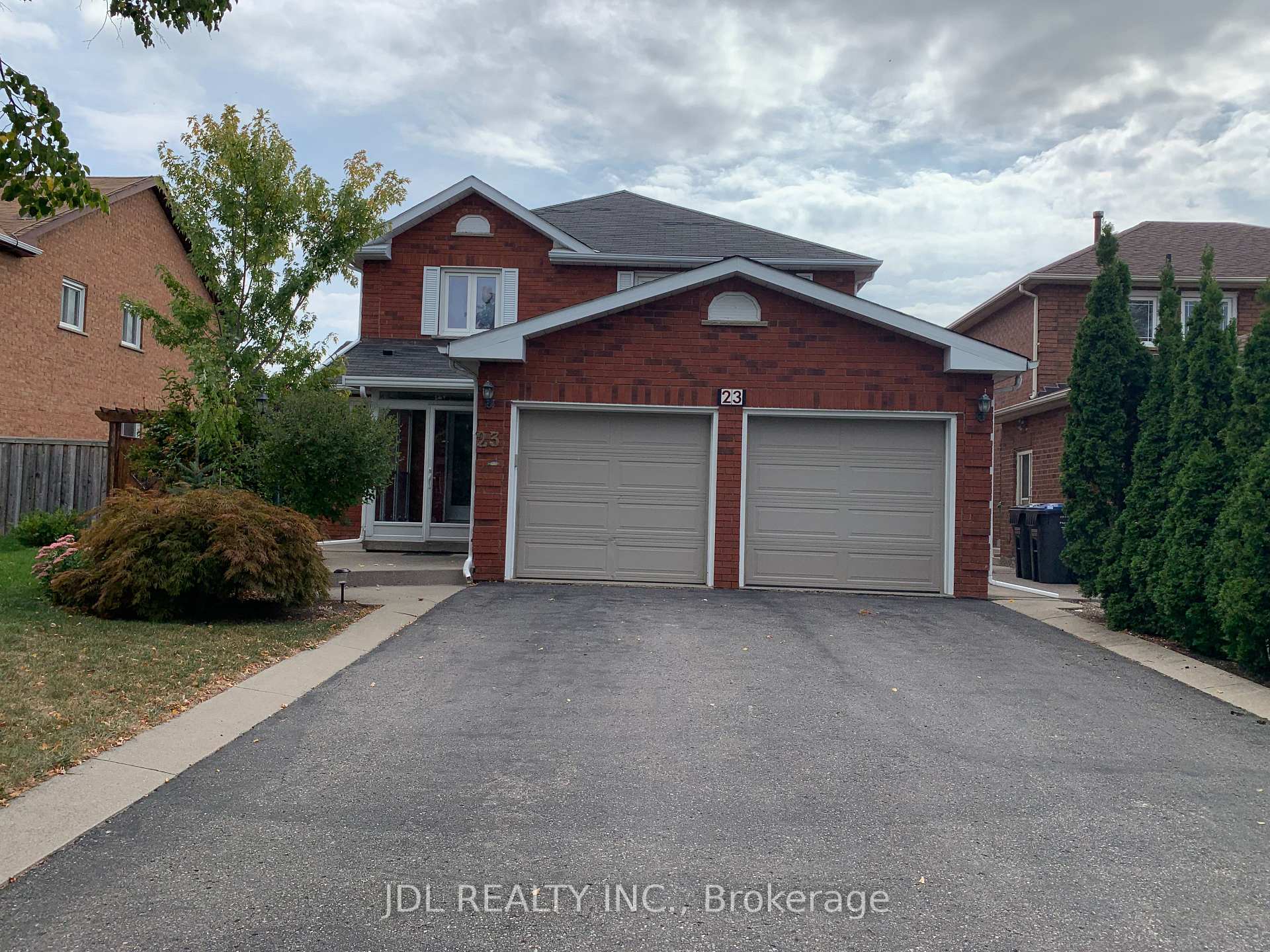 Photo 1 of 23 Millstone Drive, Brampton, Fletcher's Creek South — HOMEH