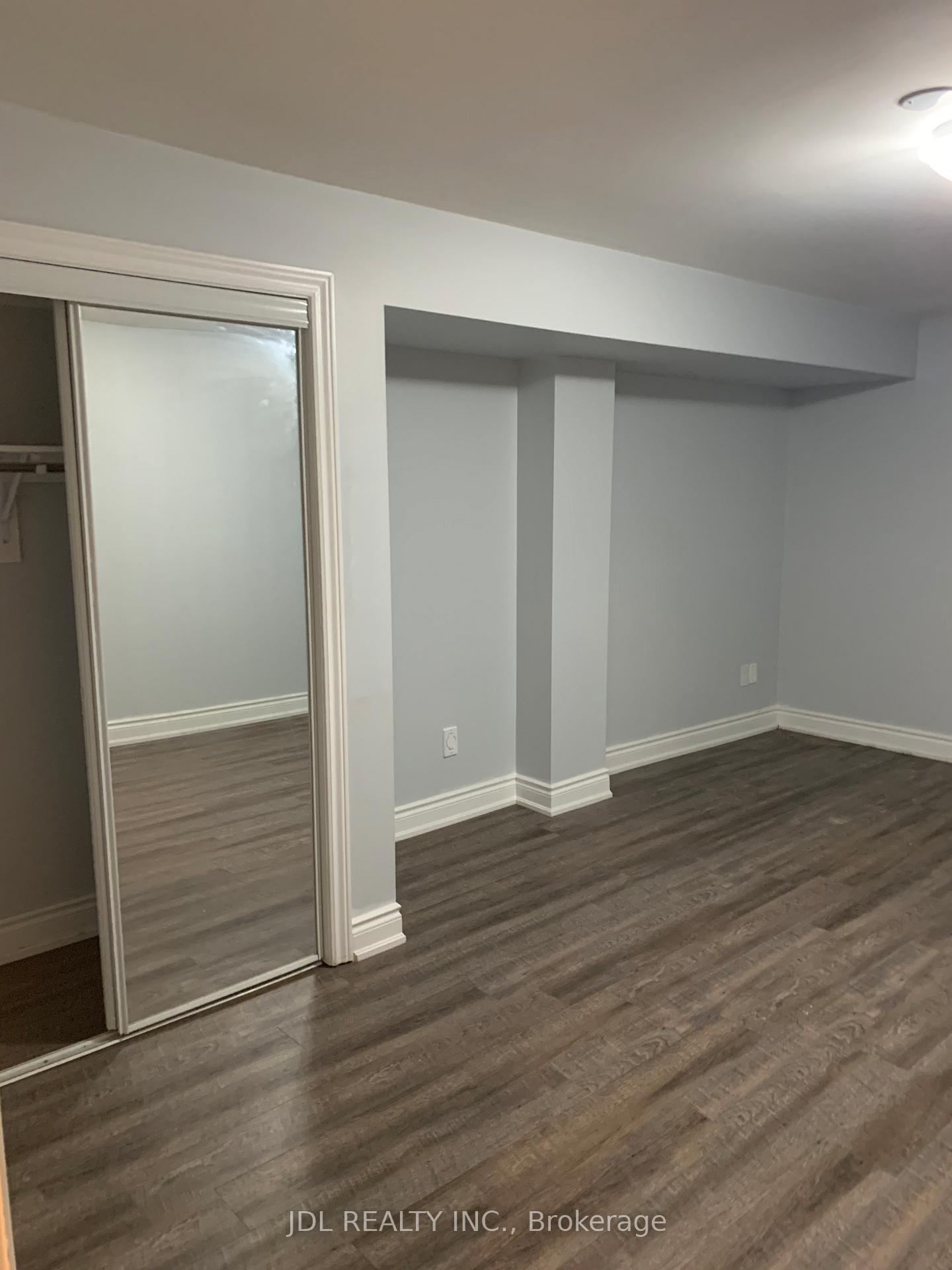 Photo 6 of 23 Millstone Drive, Brampton, Fletcher's Creek South — HOMEH