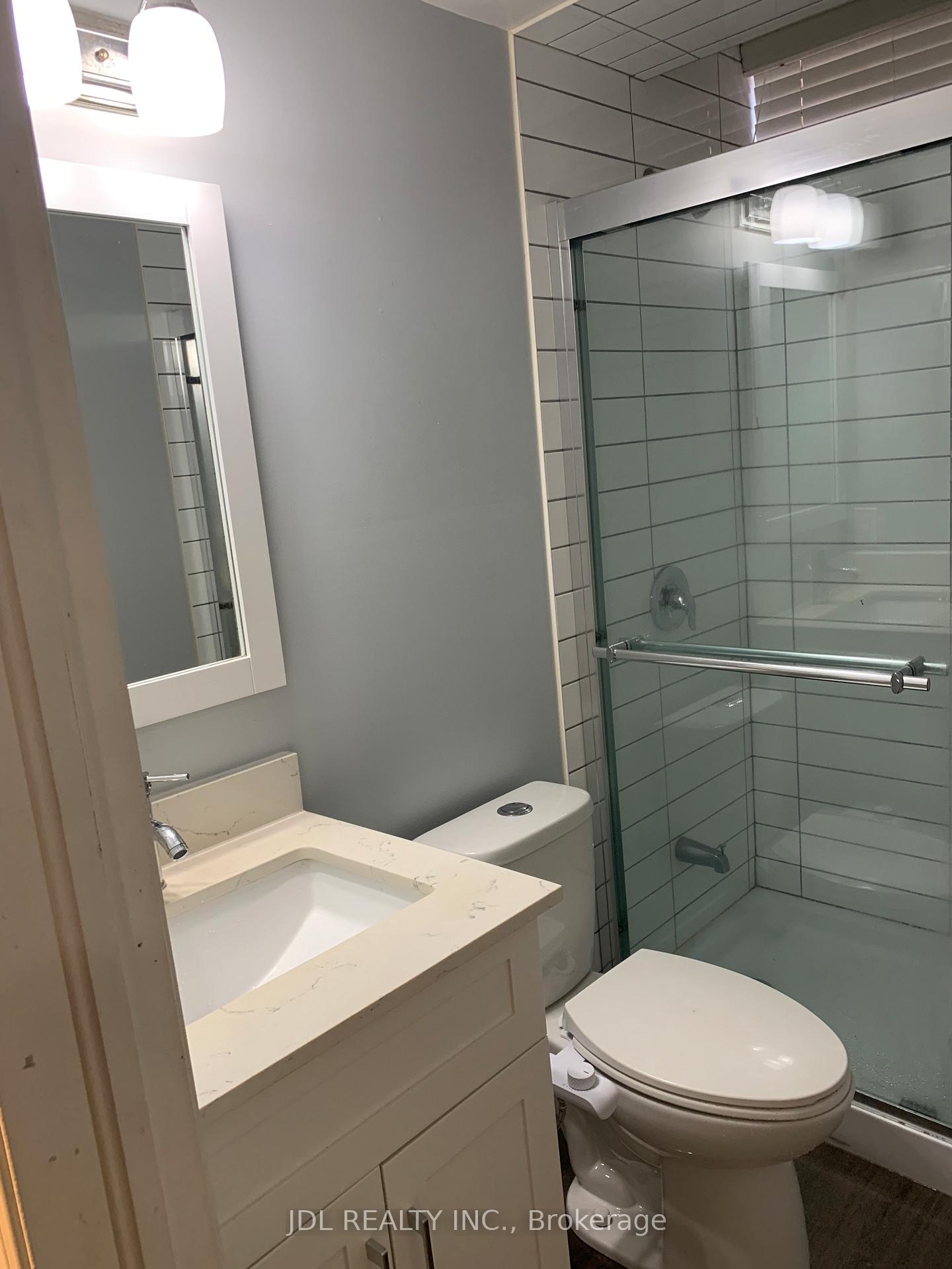 Photo 9 of 23 Millstone Drive, Brampton, Fletcher's Creek South — HOMEH