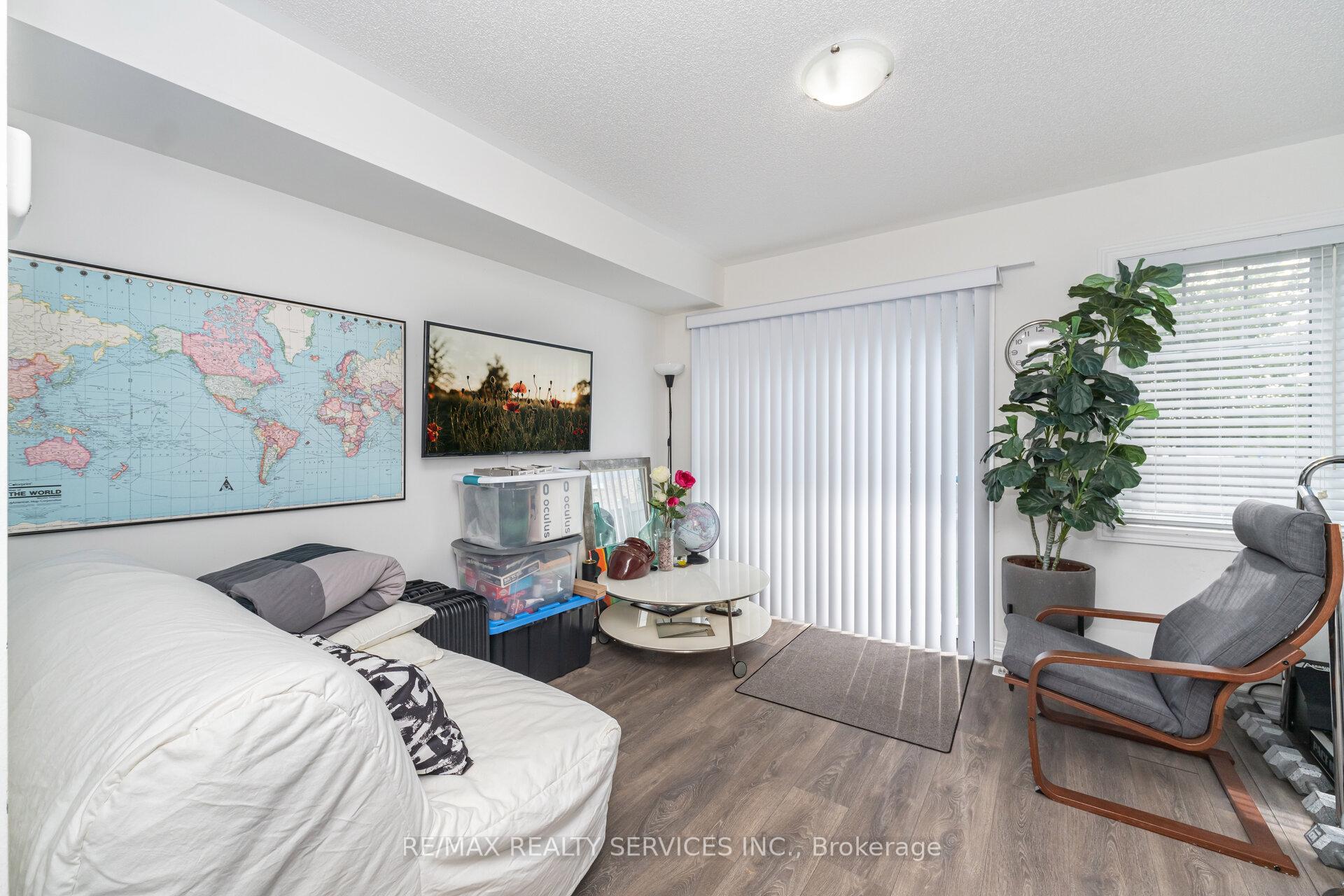 Photo 6 of 2 Estelle Gate, Brampton, Bram East — HOMEH