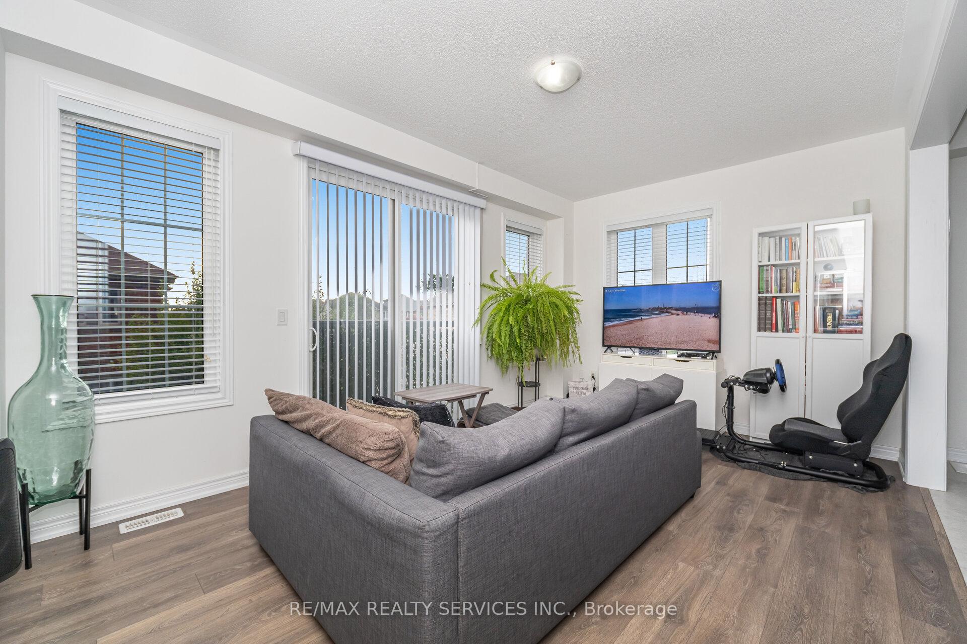 Photo 21 of 2 Estelle Gate, Brampton, Bram East — HOMEH
