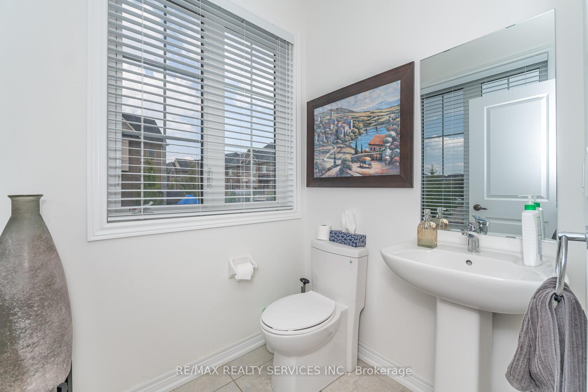 Photo 24 of 2 Estelle Gate, Brampton, Bram East — HOMEH