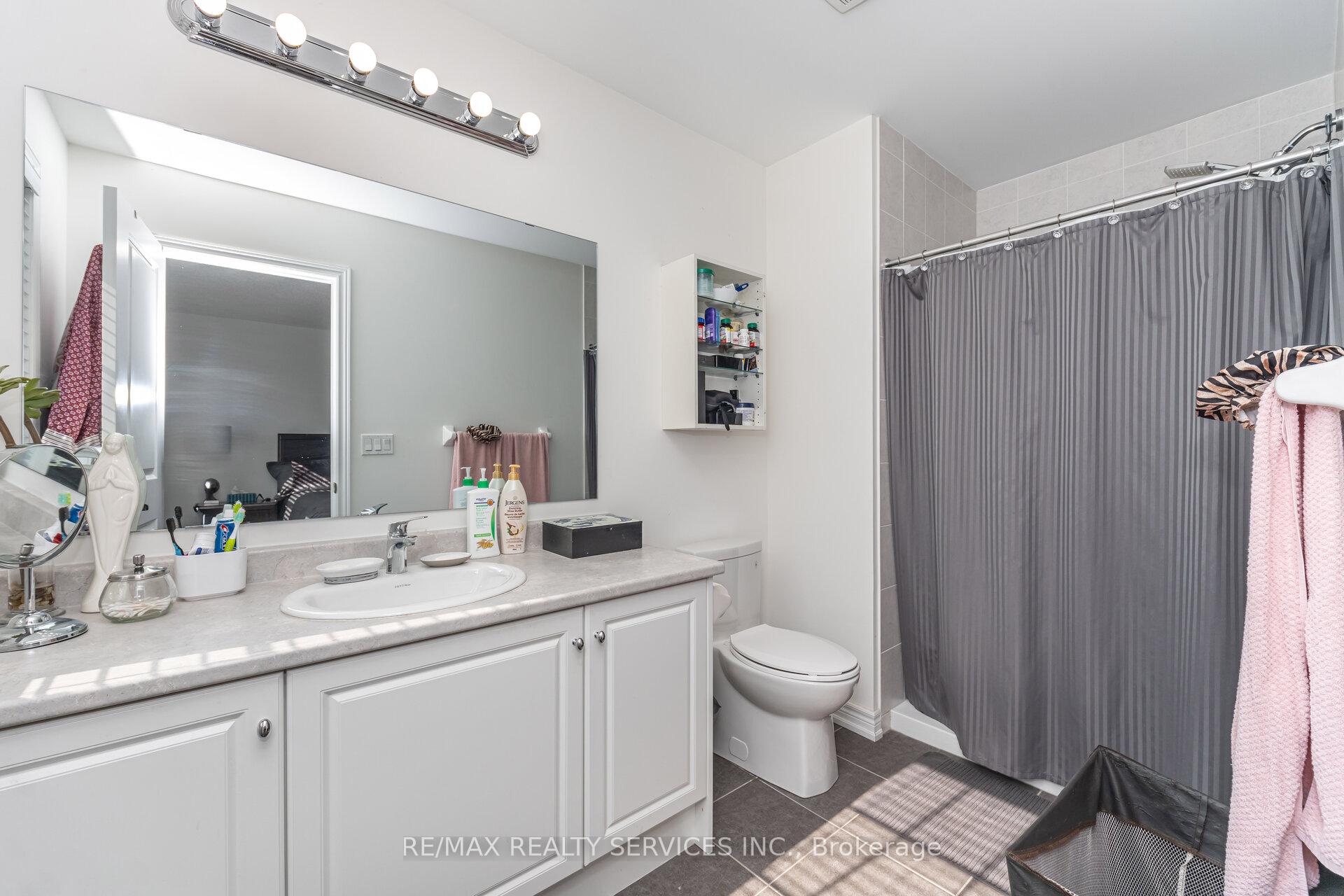 Photo 31 of 2 Estelle Gate, Brampton, Bram East — HOMEH
