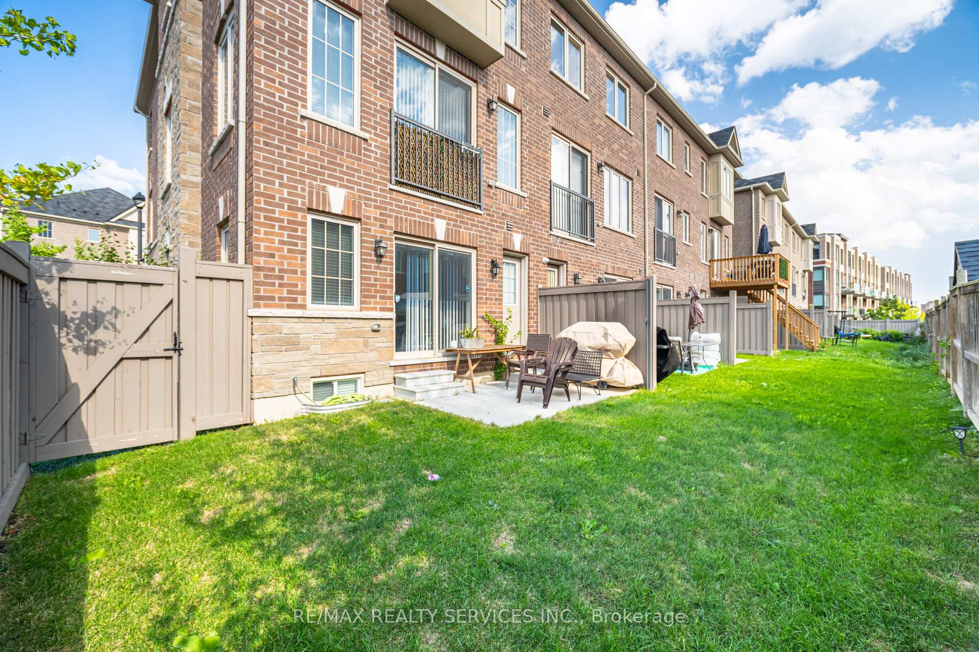 Photo 38 of 2 Estelle Gate, Brampton, Bram East — HOMEH
