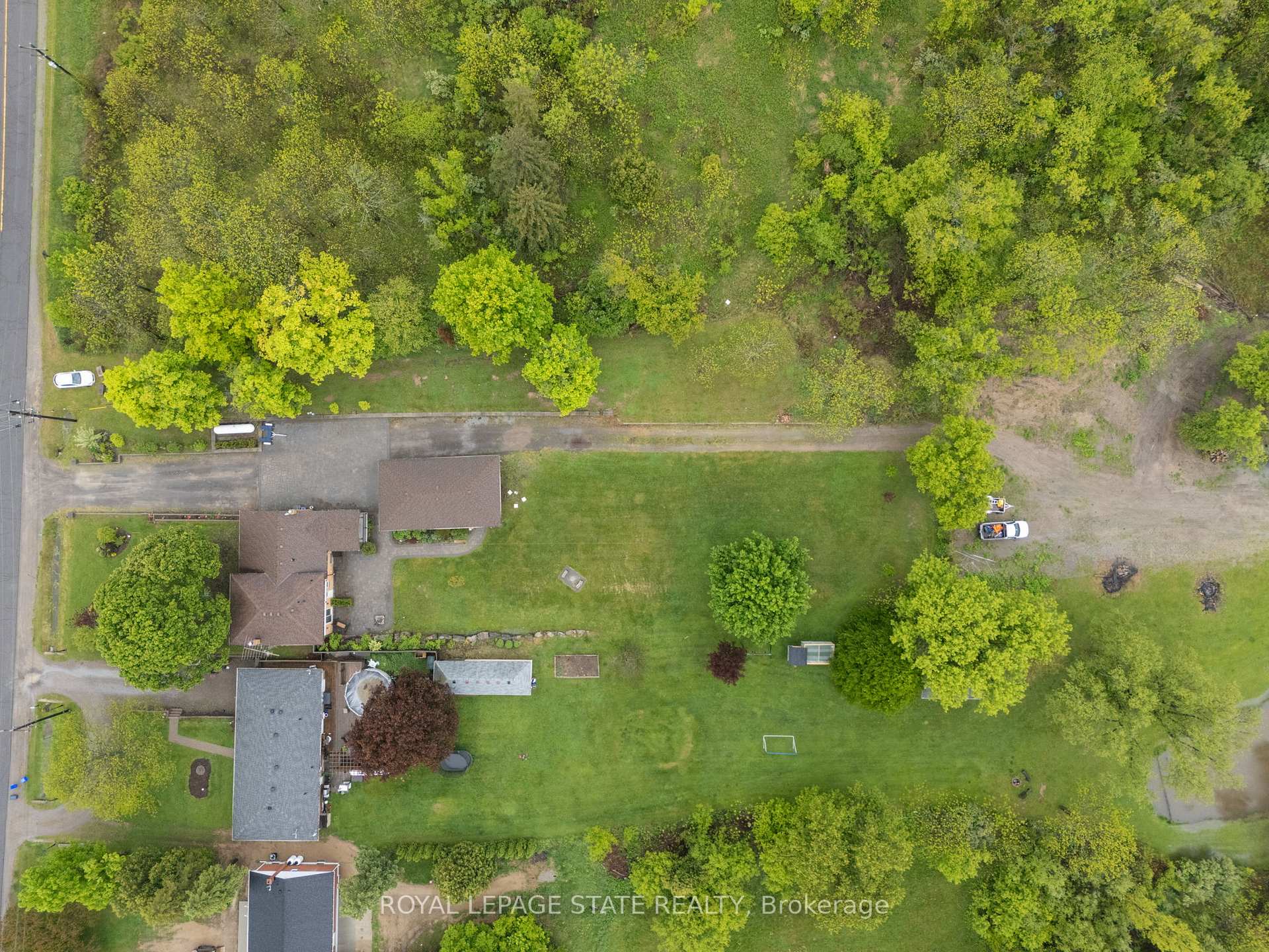 Photo 6 of 1629 Glancaster Road, Hamilton, Rural Glanbrook — HOMEH