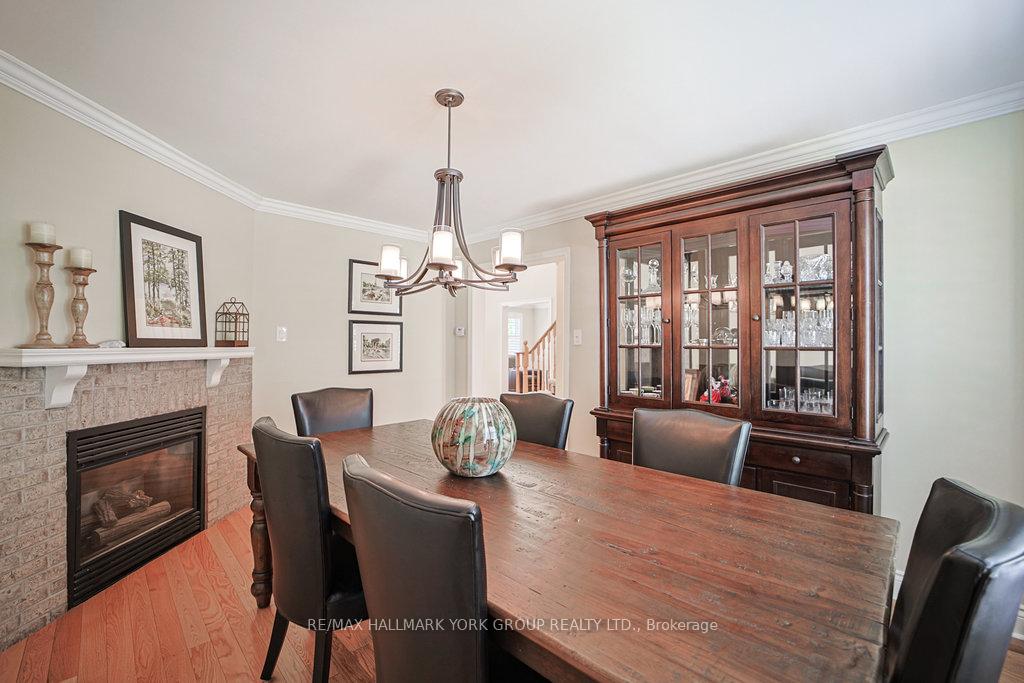 Photo 10 of 286 Kennedy Street W, Aurora, Aurora Highlands — HOMEH
