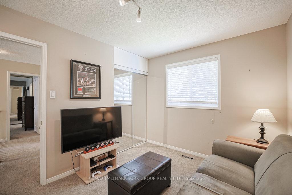 Photo 24 of 286 Kennedy Street W, Aurora, Aurora Highlands — HOMEH