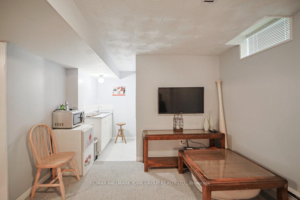 Photo 30 of 286 Kennedy Street W, Aurora, Aurora Highlands — HOMEH